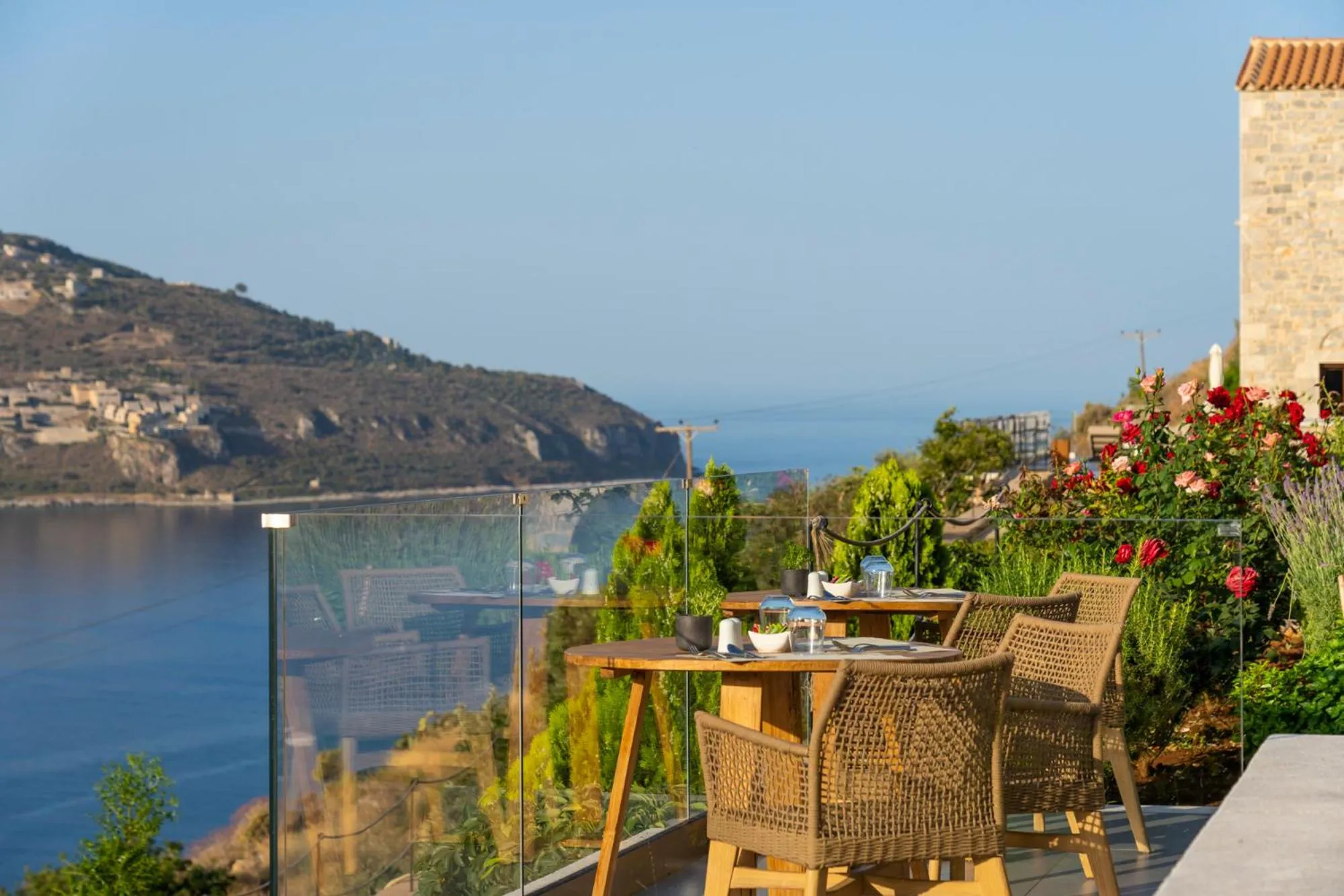 Restaurant/places to eat in Manifest Boutique Hotel