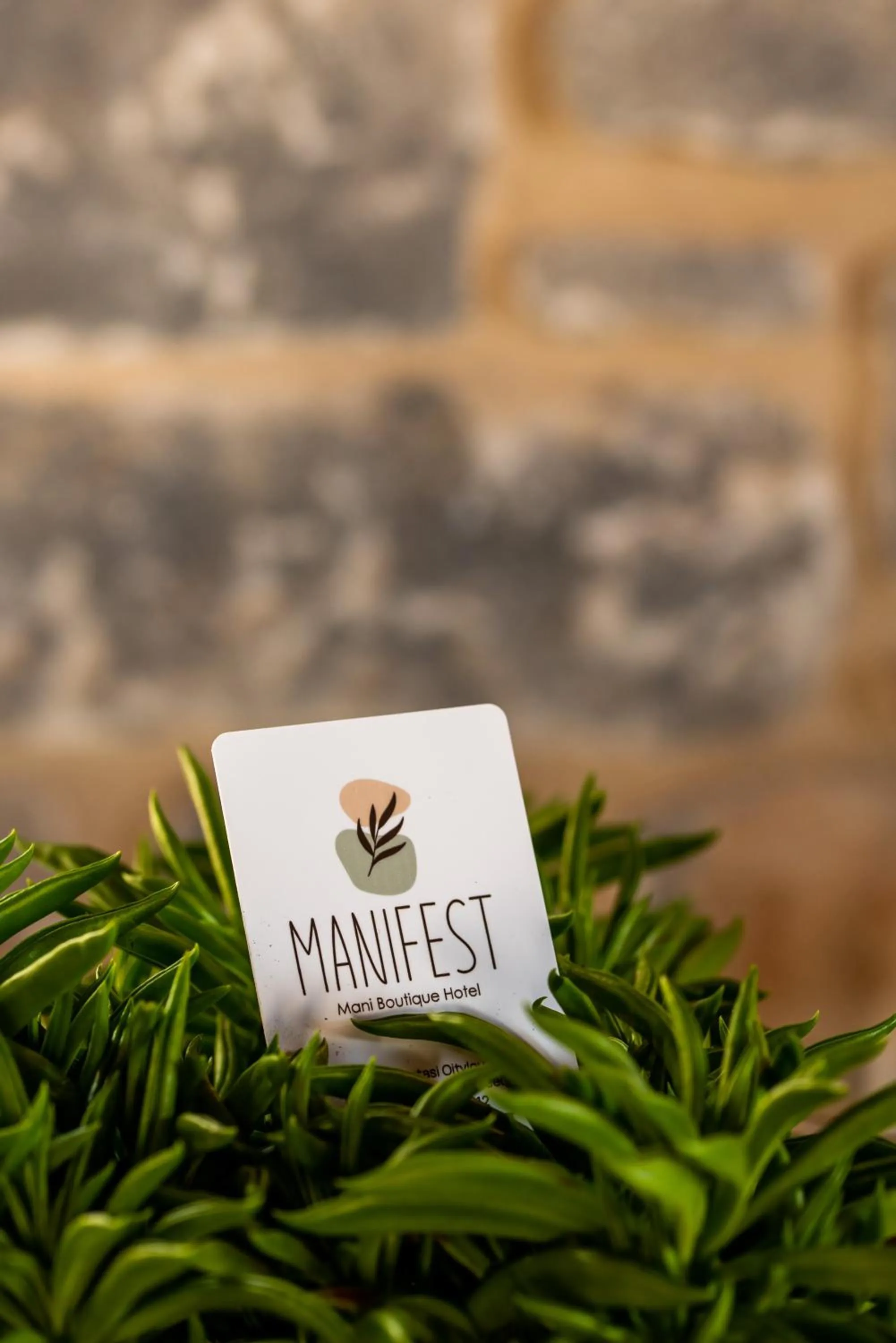 Logo/Certificate/Sign in Manifest Boutique Hotel