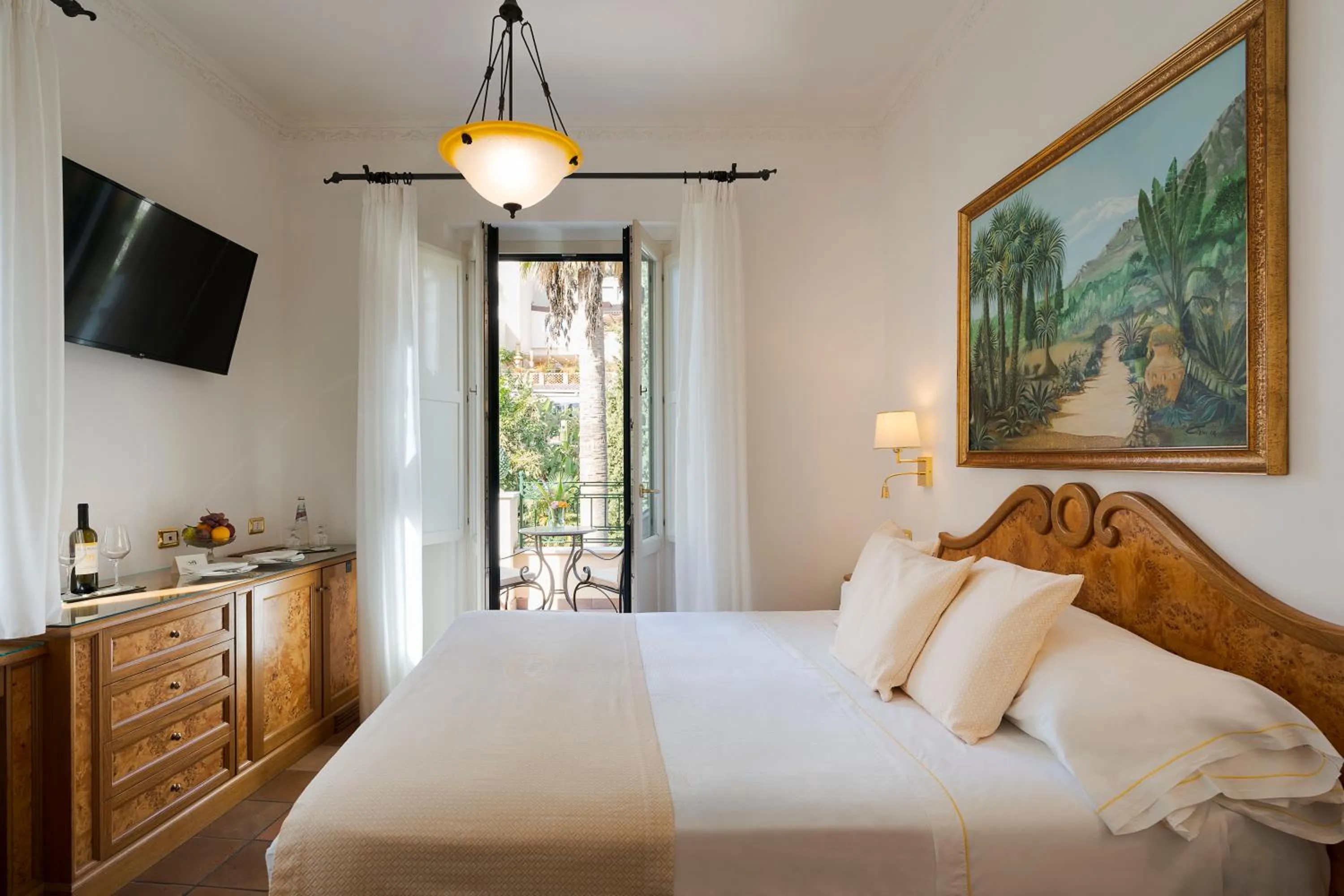 Bedroom, Bed in Hotel Villa Schuler