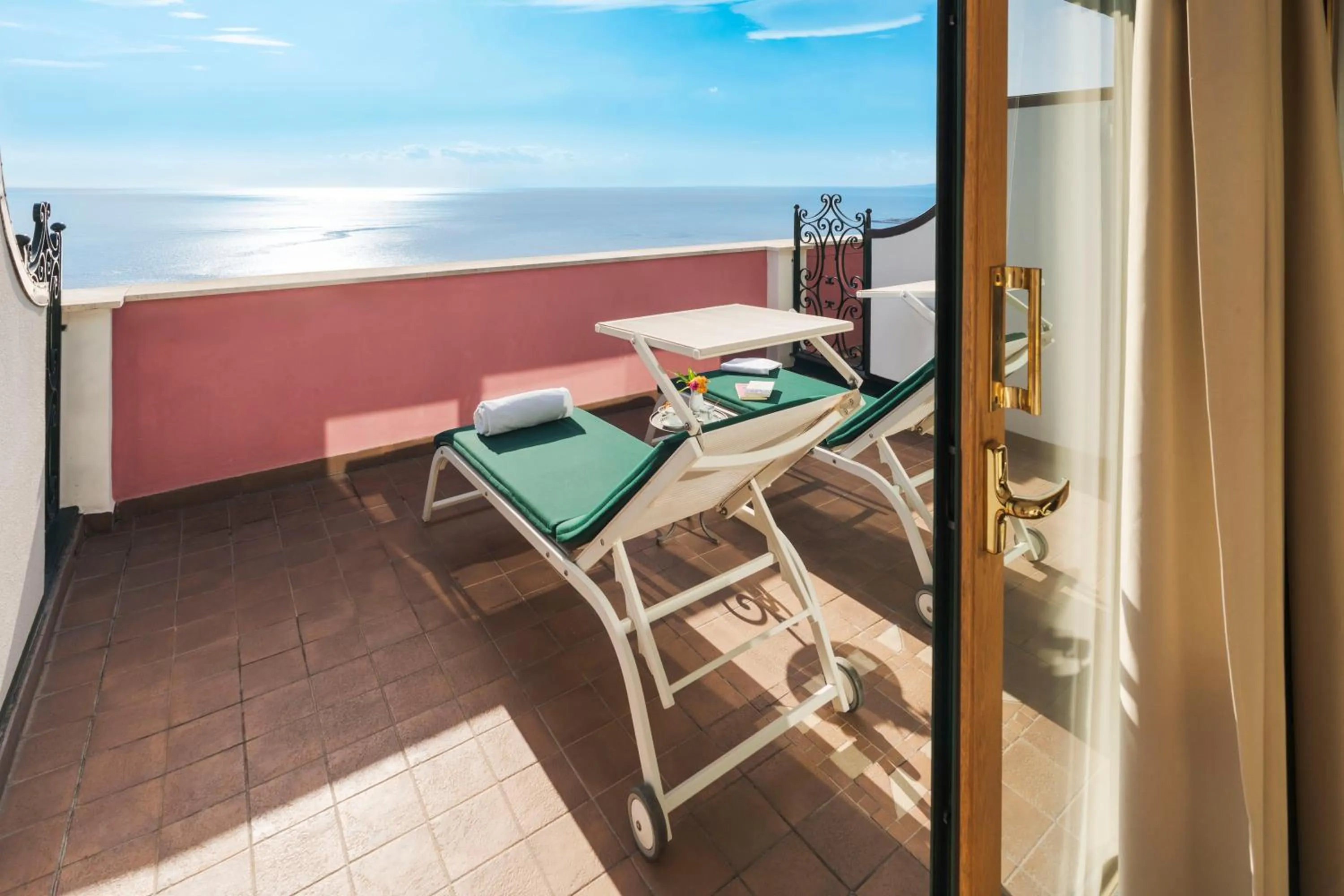 Balcony/Terrace in Hotel Villa Schuler