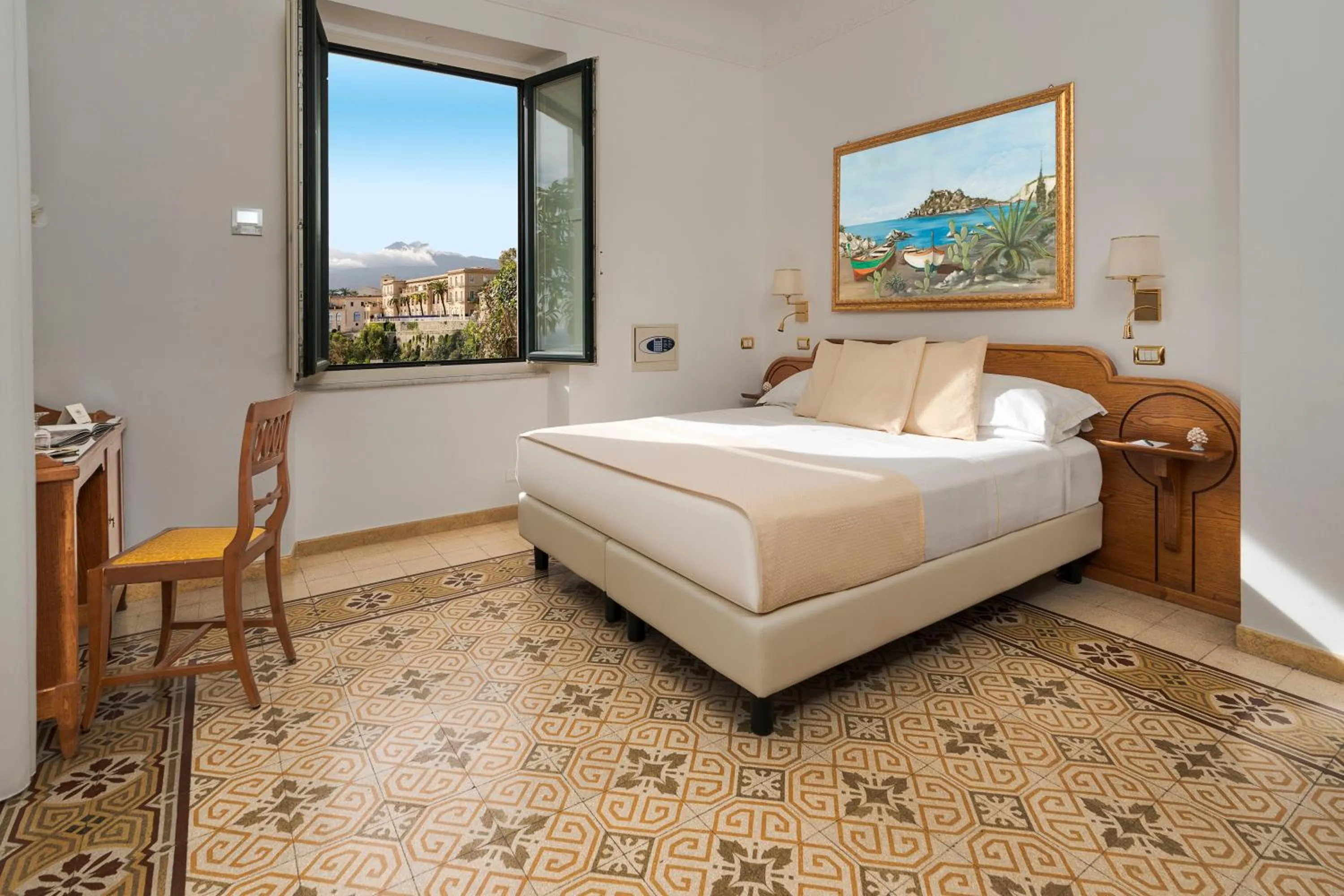 Bed in Hotel Villa Schuler