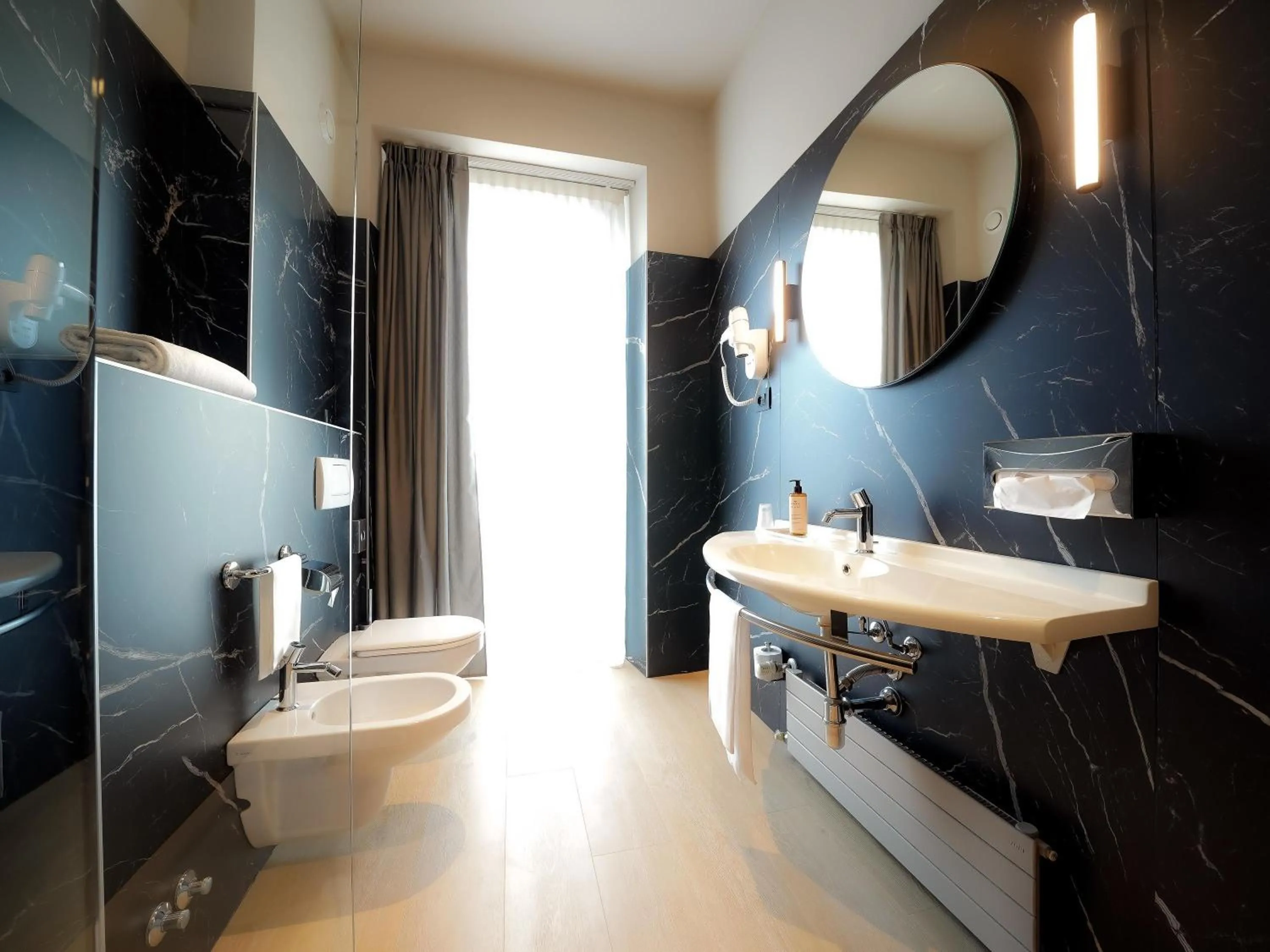 Bedroom in Mercure Bergamo Centro Palazzo Dolci