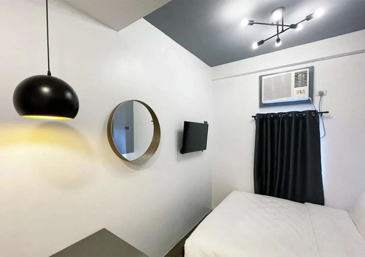 TV and multimedia, Bed in mySTAY Hotel BGC East