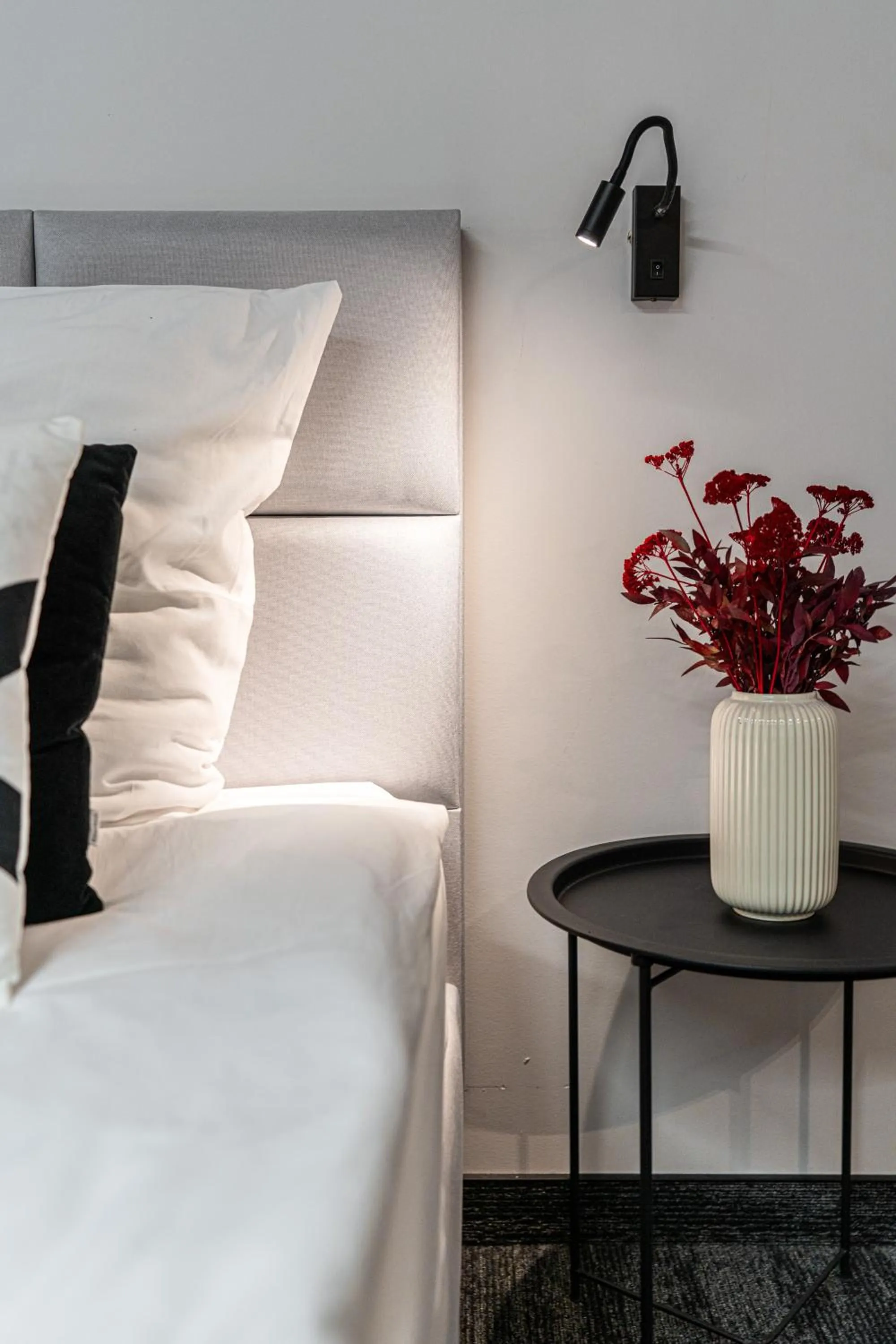 Decorative detail, Bed in VANTA Business Center