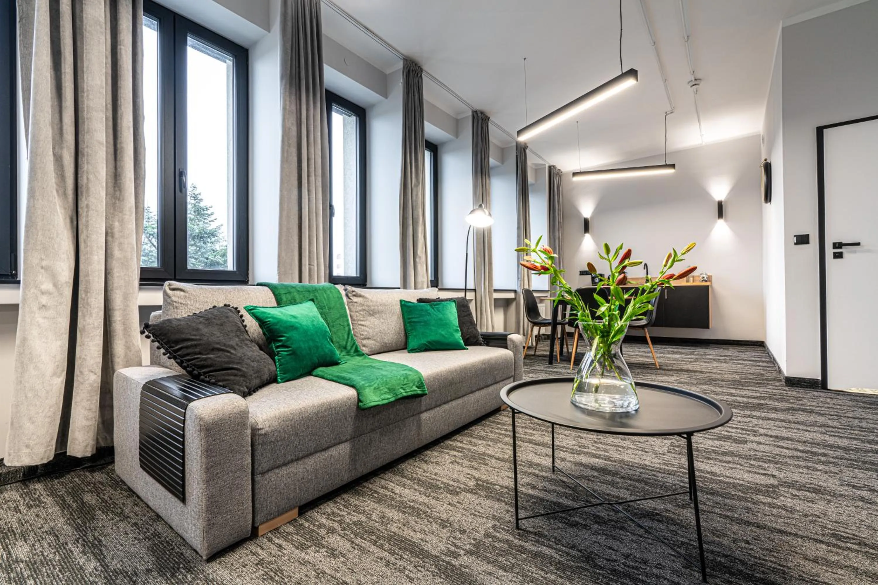 Photo of the whole room in VANTA Business Center