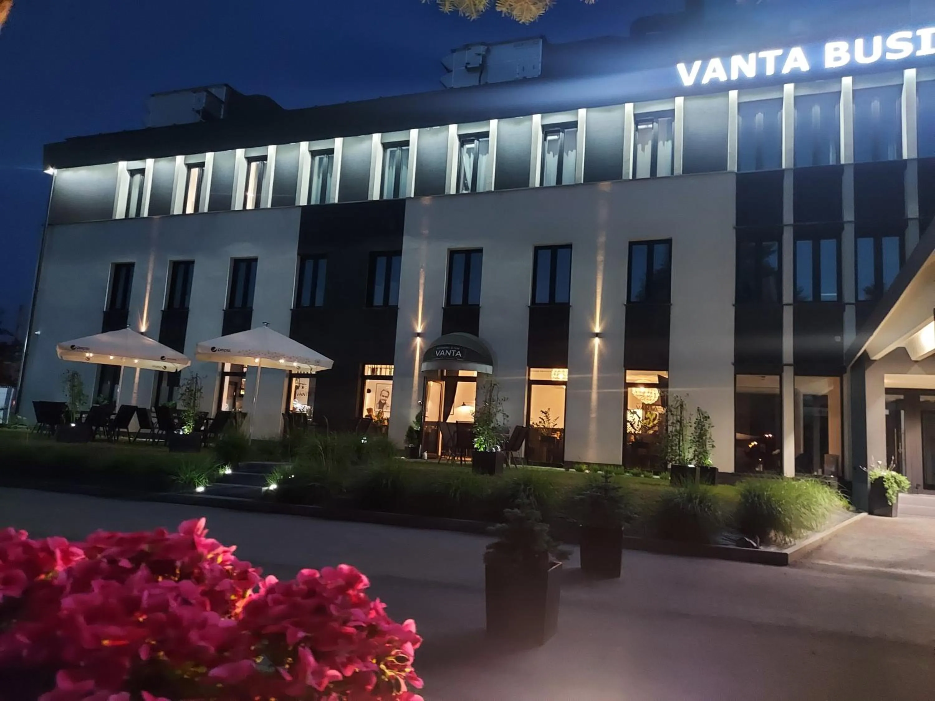 Property building in VANTA Business Center