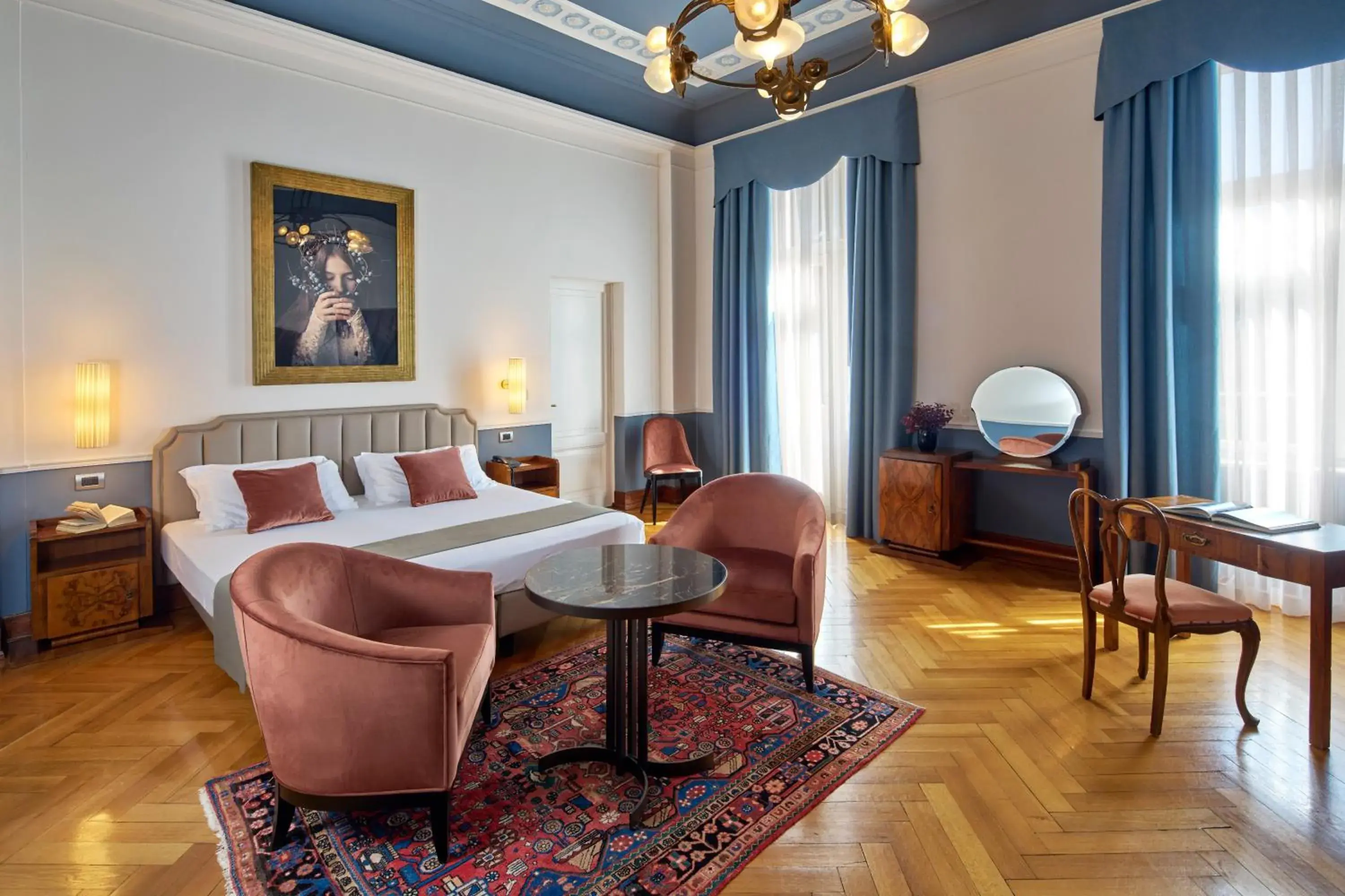 Junior Suite with Terrace and Lake View in Hotel Villa Del Sogno Junior Suite with Terrace and Lake View in Hotel Villa Del Sogno