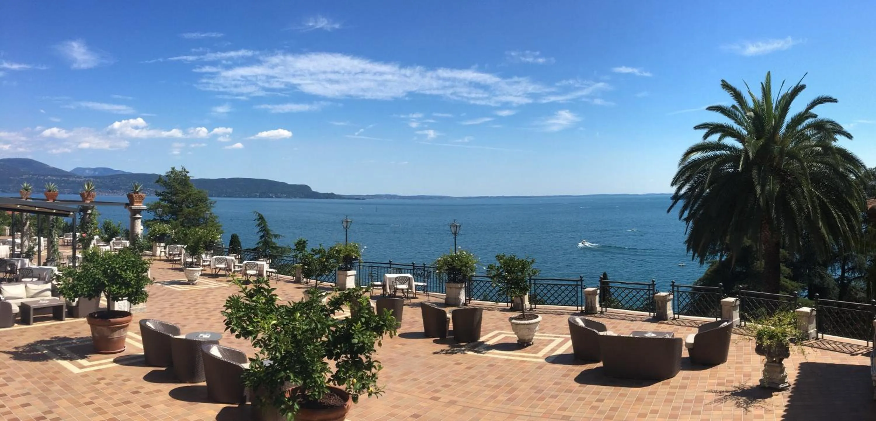 Lake view in Hotel Villa Del Sogno