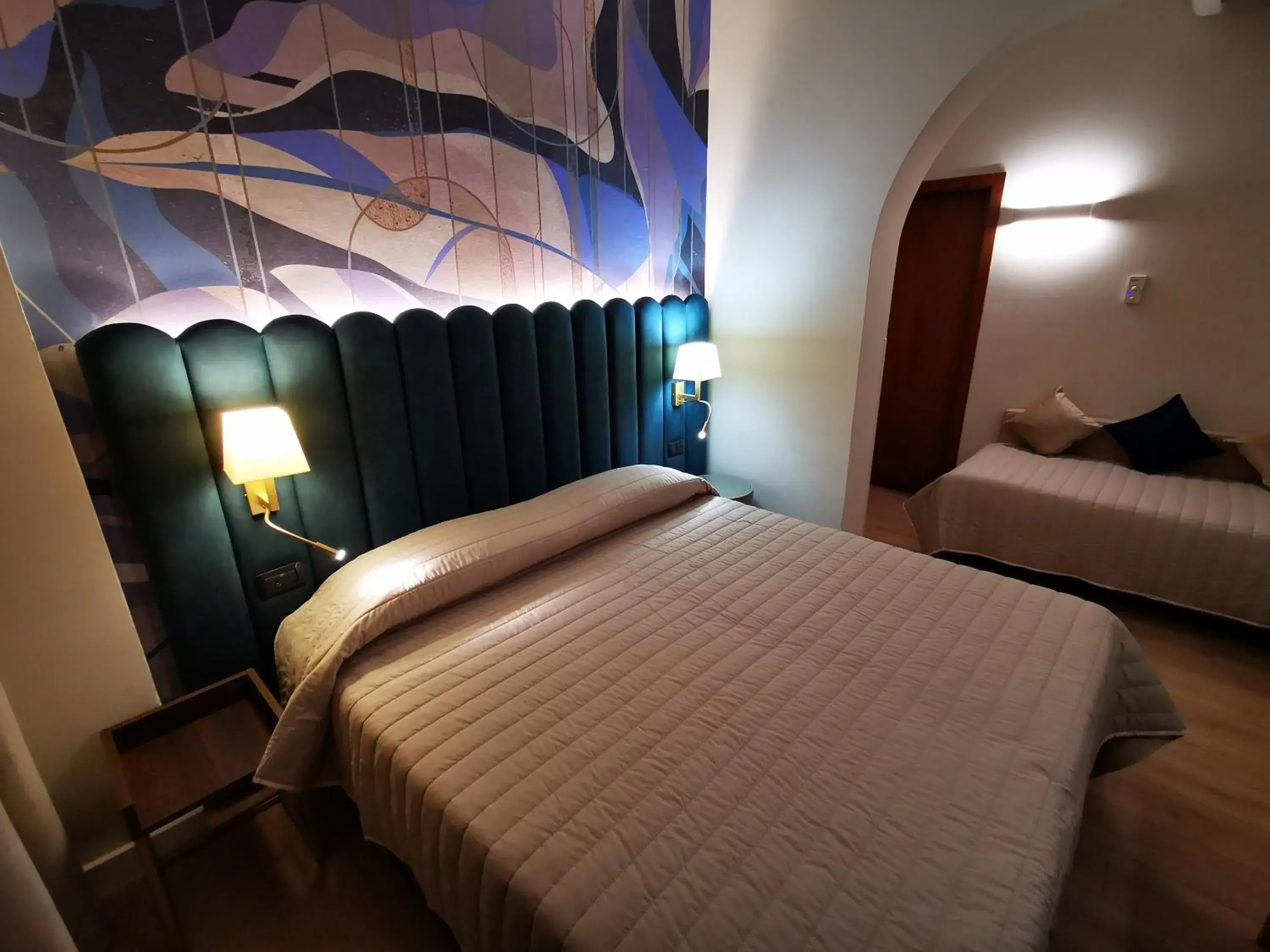 Triple Room in Hotel Balcony Triple Room in Hotel Balcony