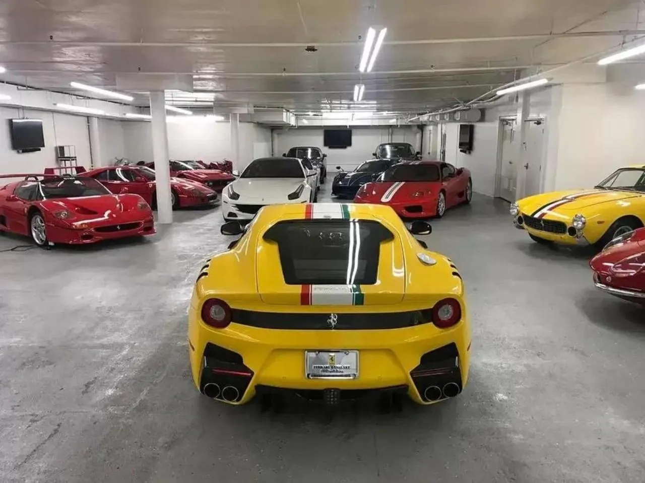 Parking in Hotel Balcony