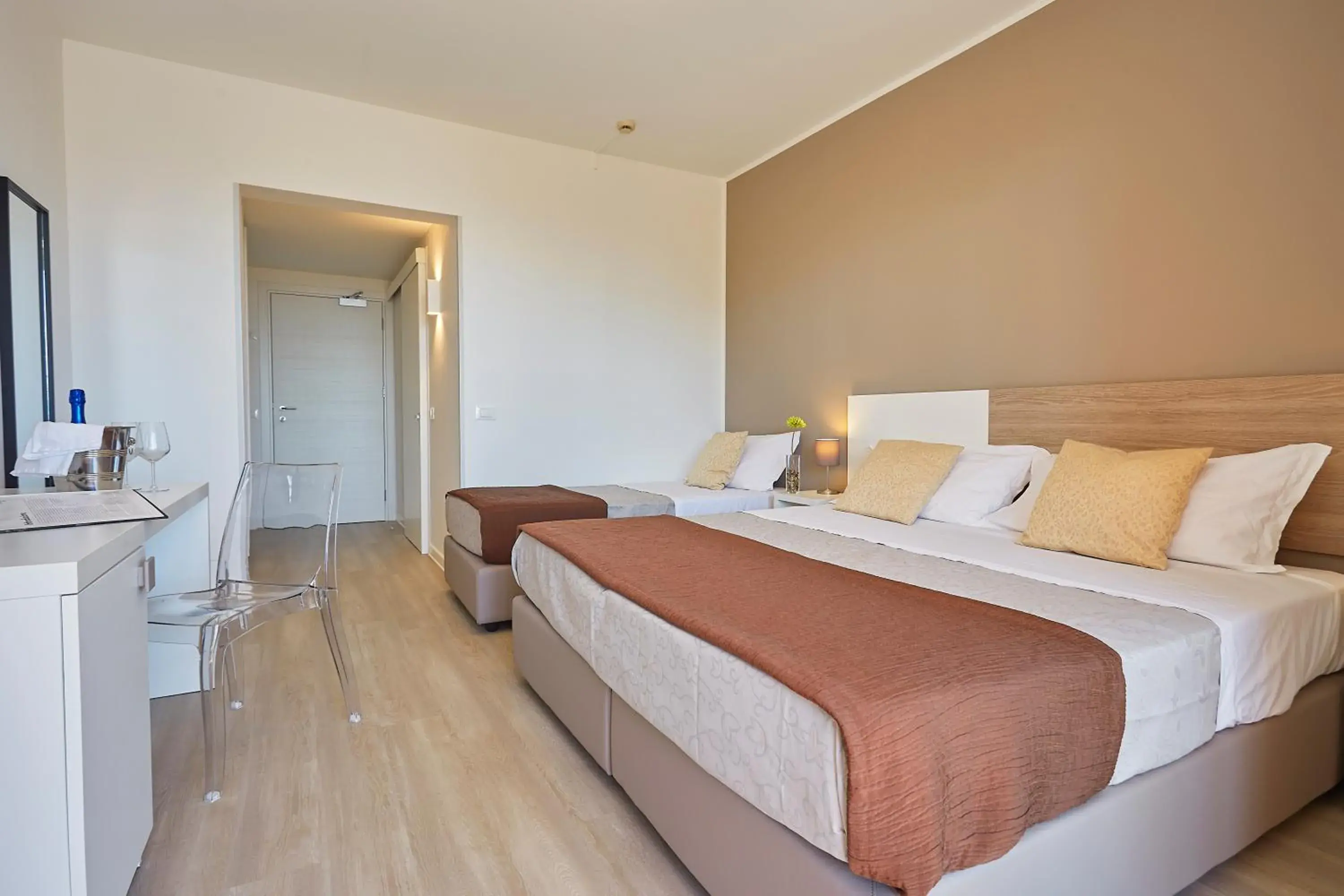 Standard Triple Room with Partial View in Hotel Bel 3 Standard Triple Room with Partial View in Hotel Bel 3