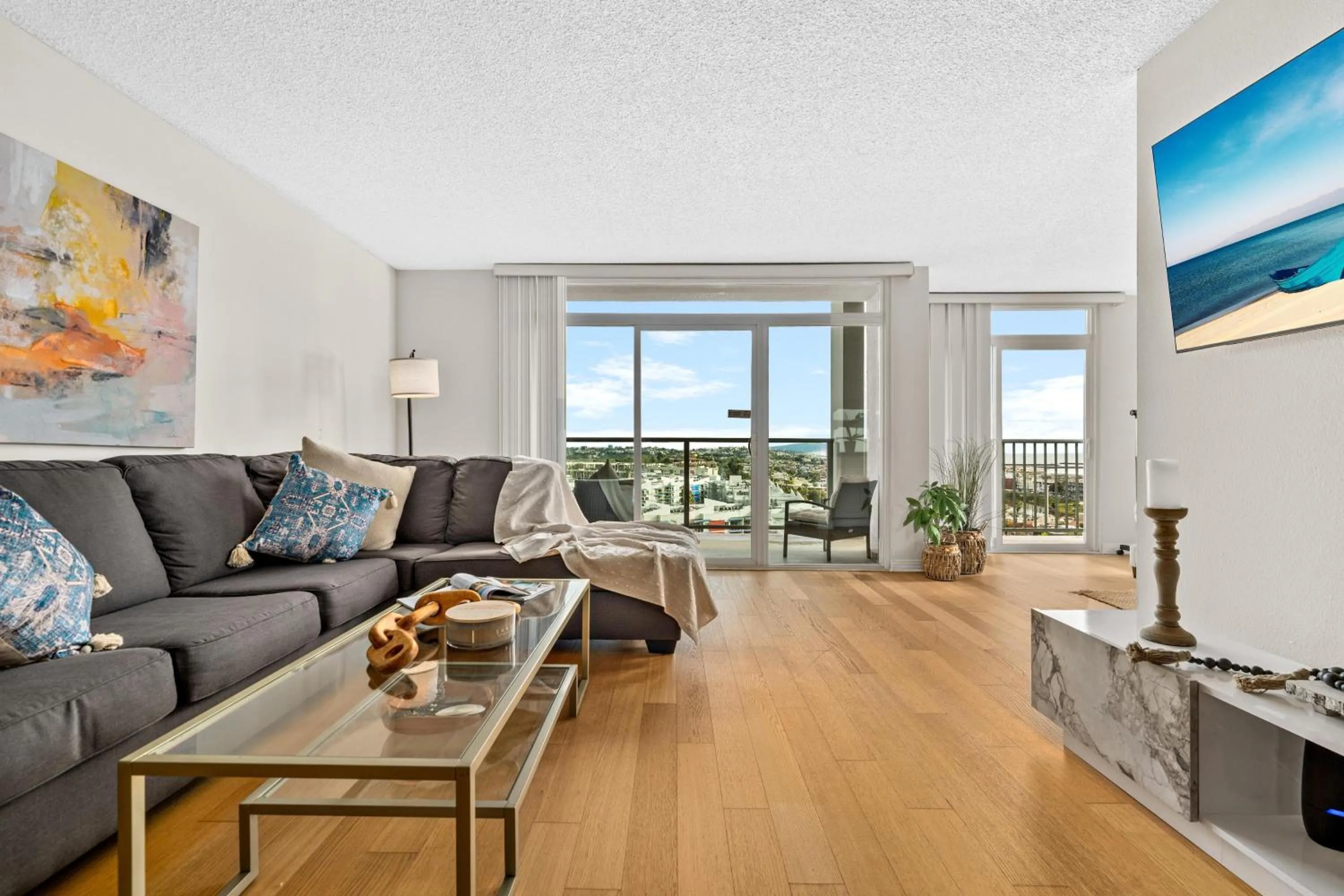 Living room in The tulip Marina Highrise with ocean view