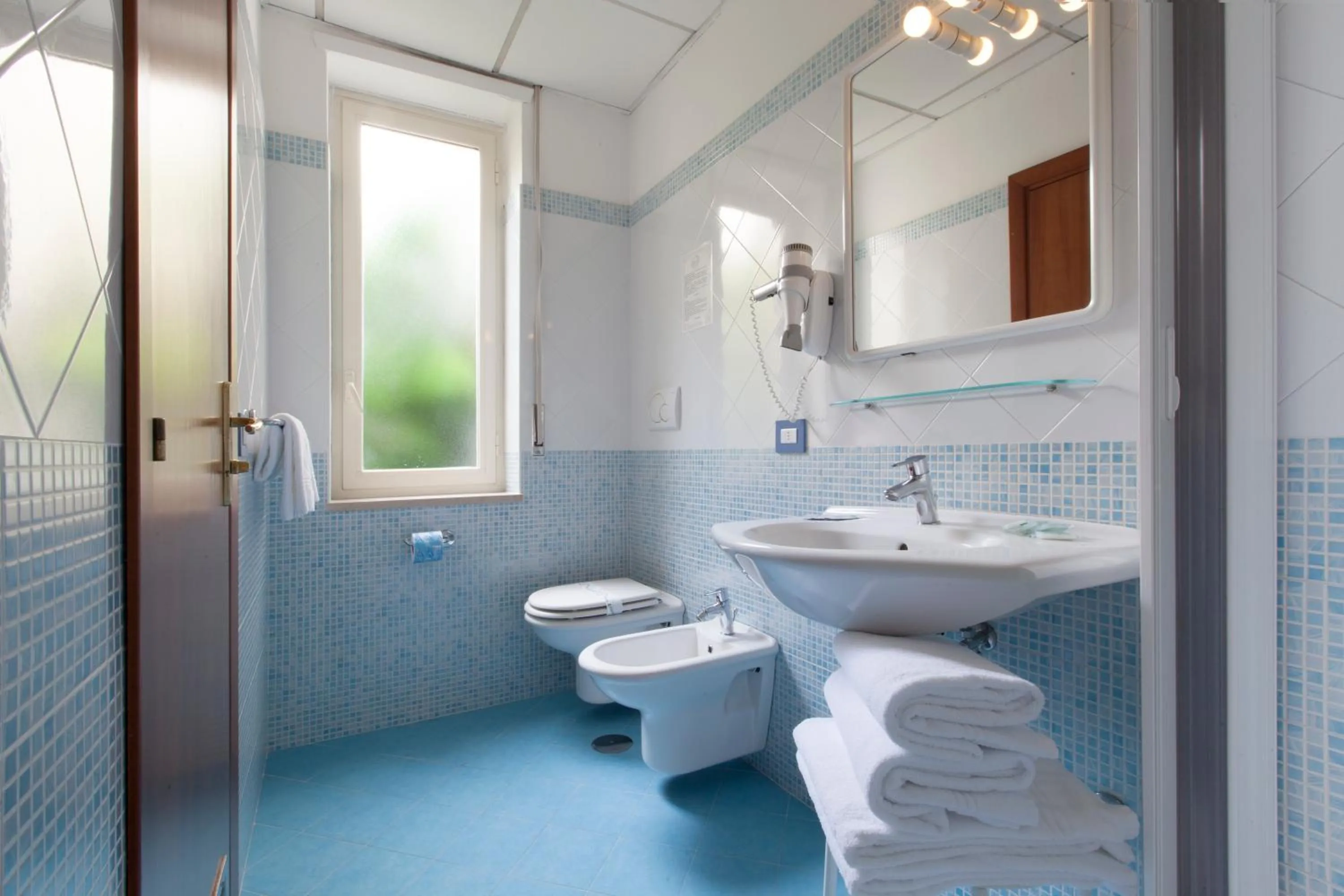 Bathroom in Hotel La Meridiana