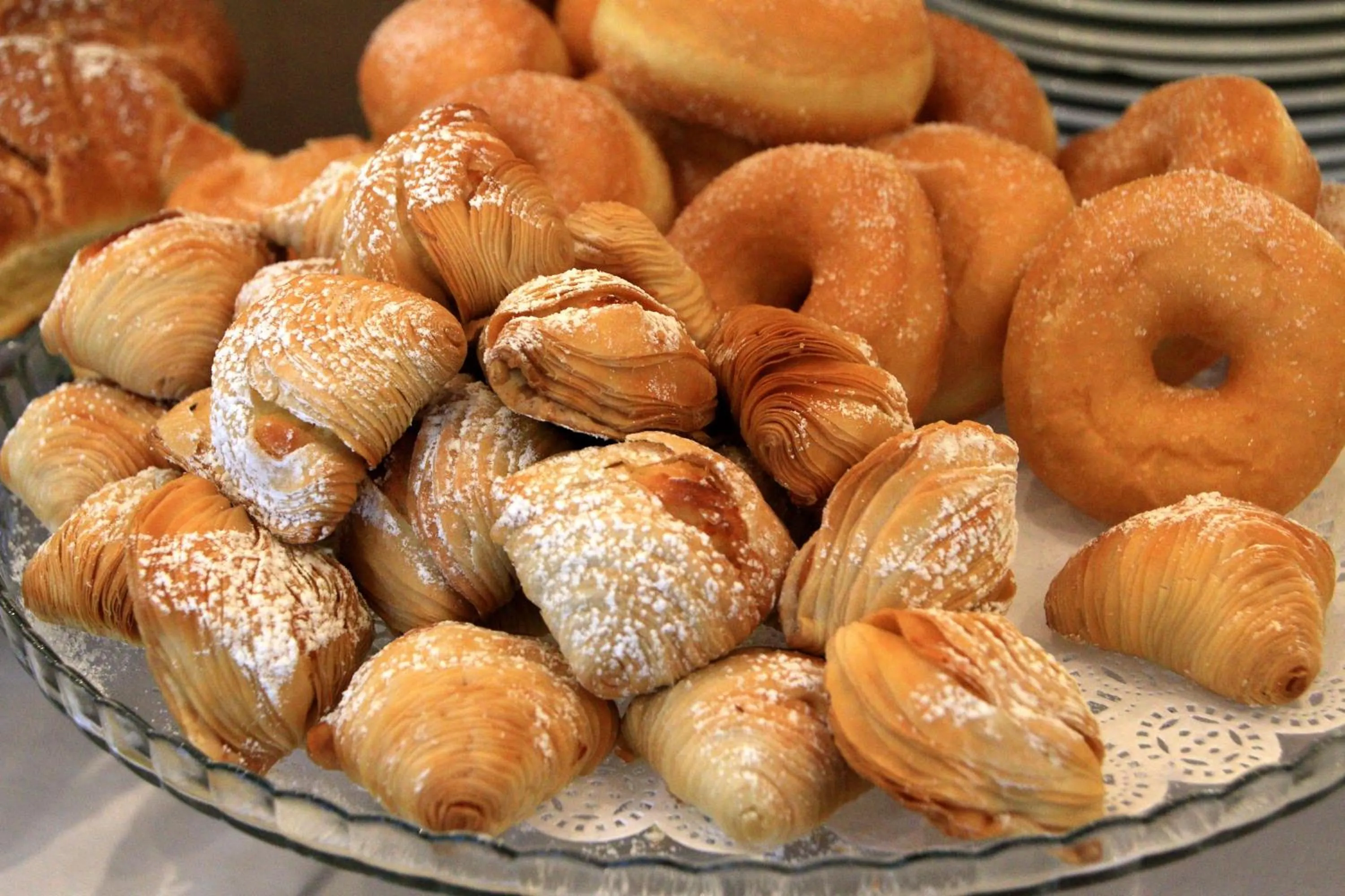 Buffet breakfast in Hotel La Meridiana