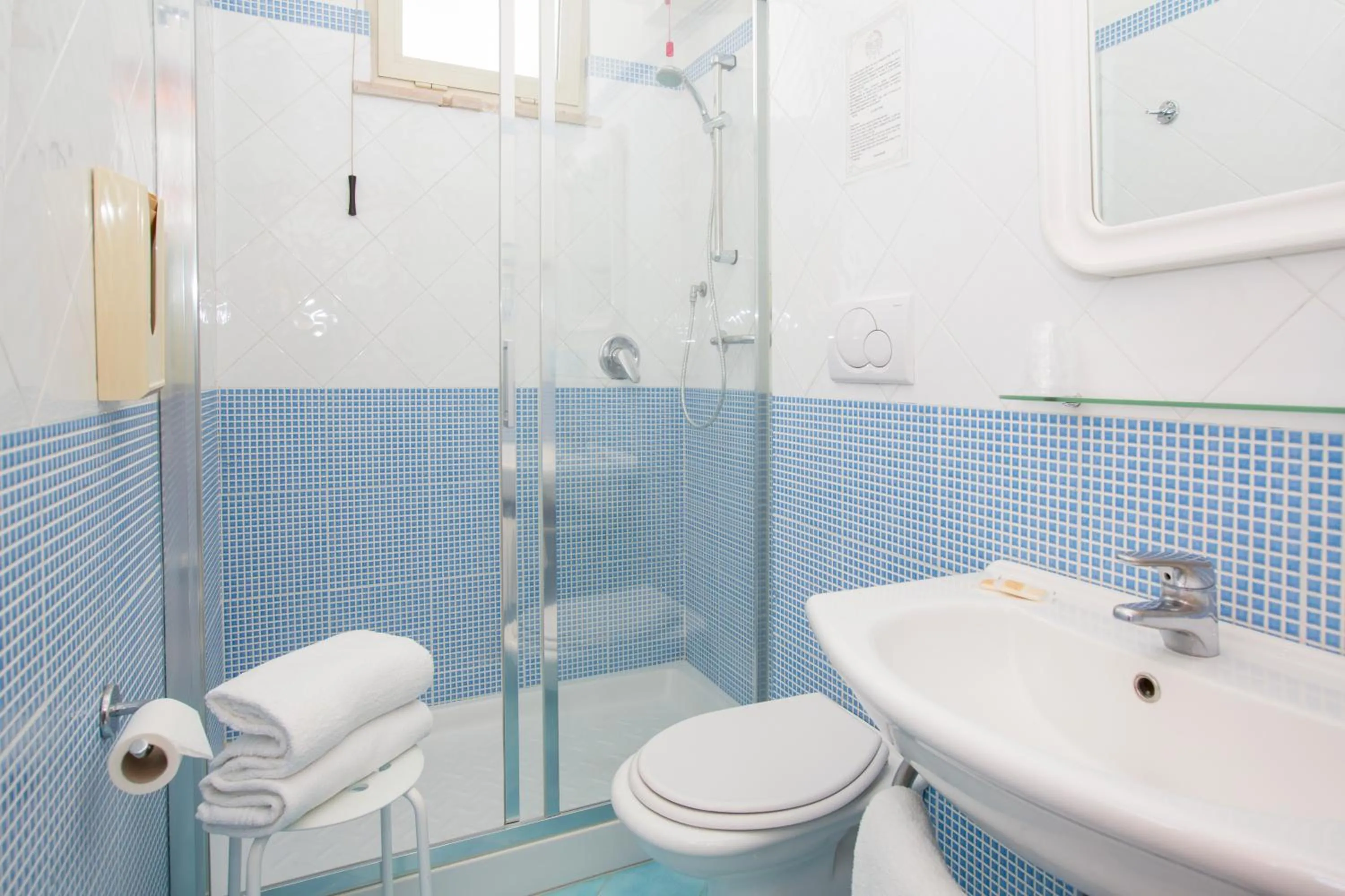 Bathroom in Hotel La Meridiana