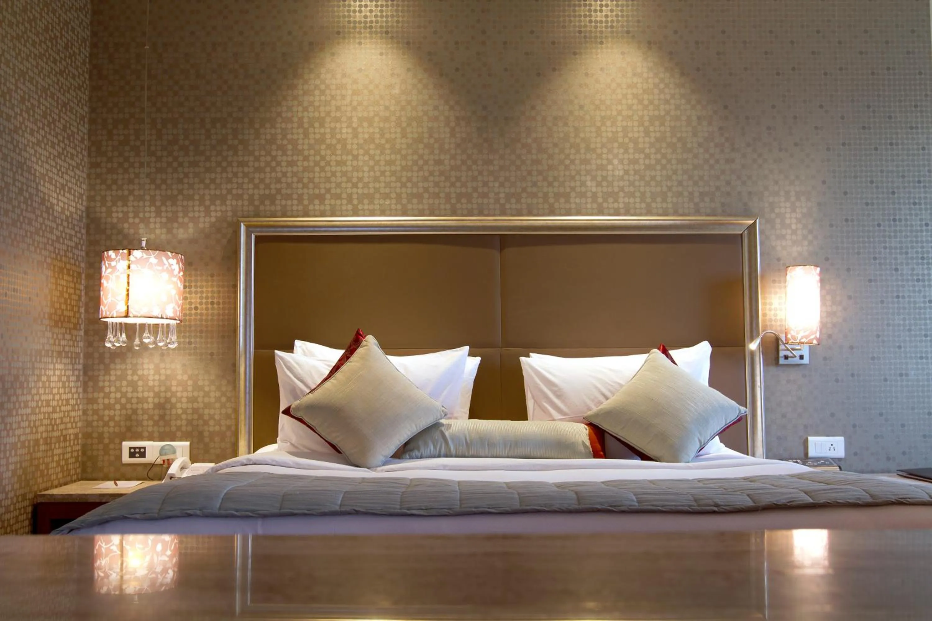 Bed in 7 Apple Hotel Pimpri Pune