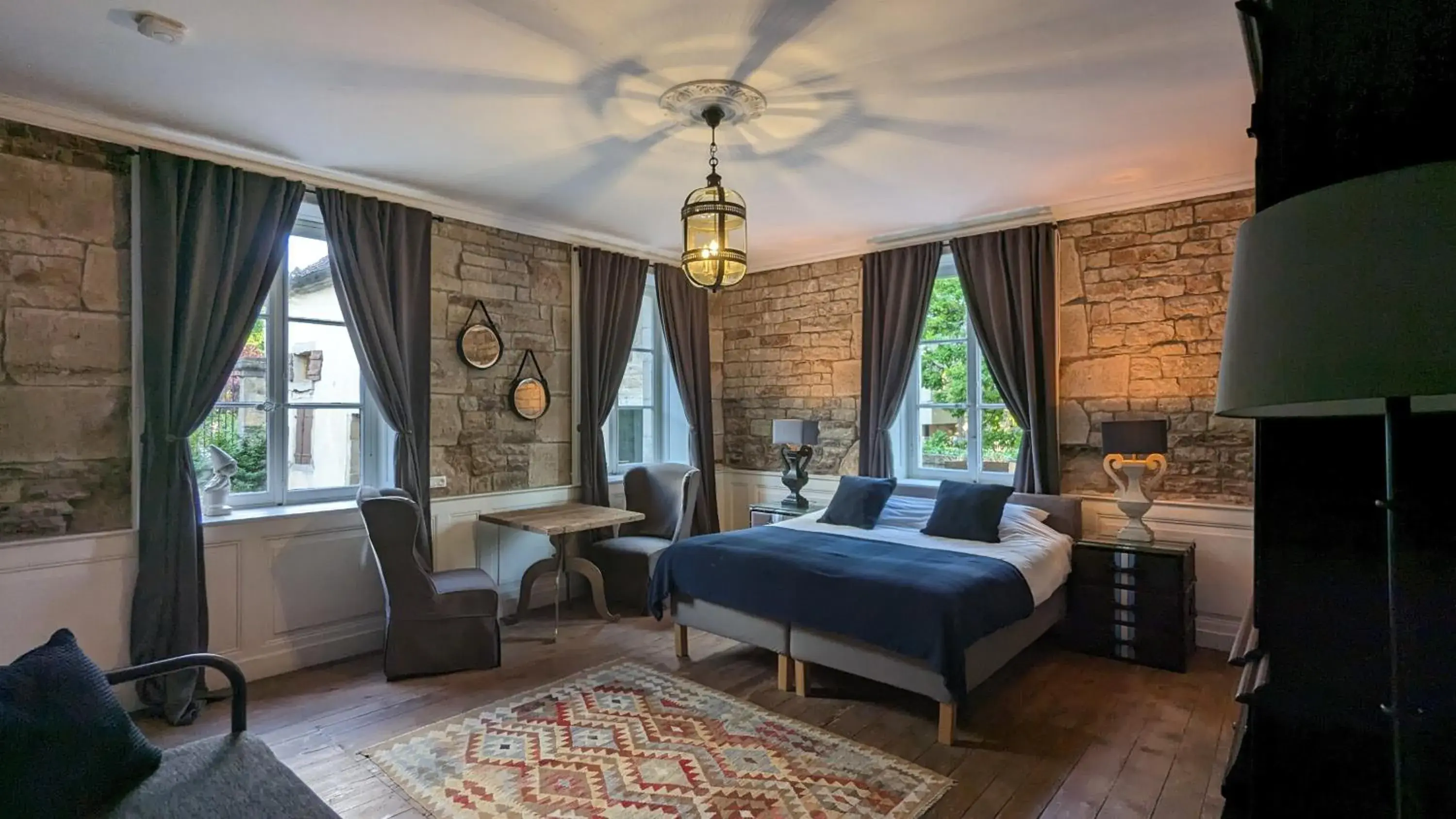 Family Room with Private Bathroom in Manoir La Cerise Family Room with Private Bathroom in Manoir La Cerise