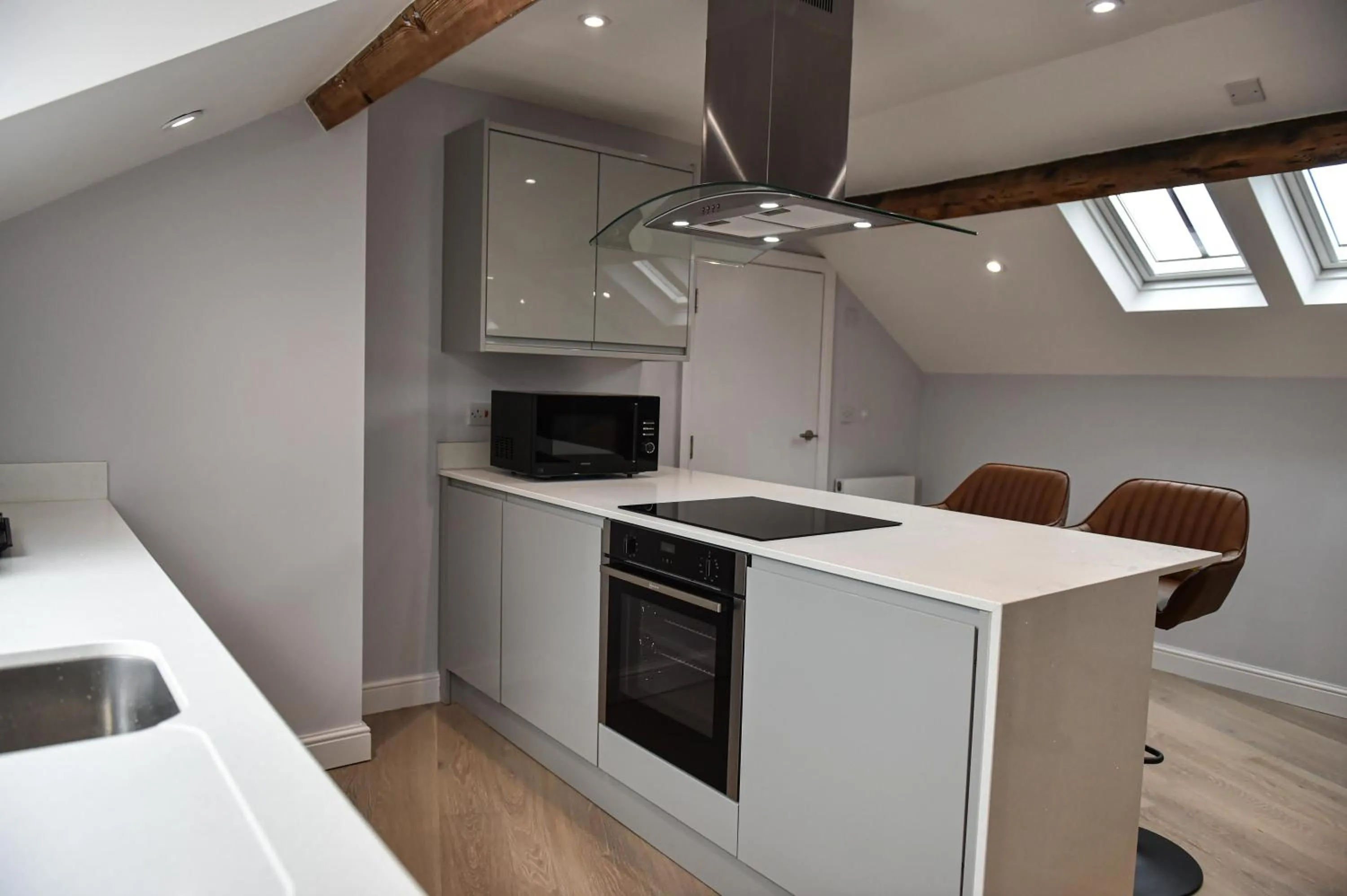 Kitchen or kitchenette in Victoria Colonnade Aparthotel