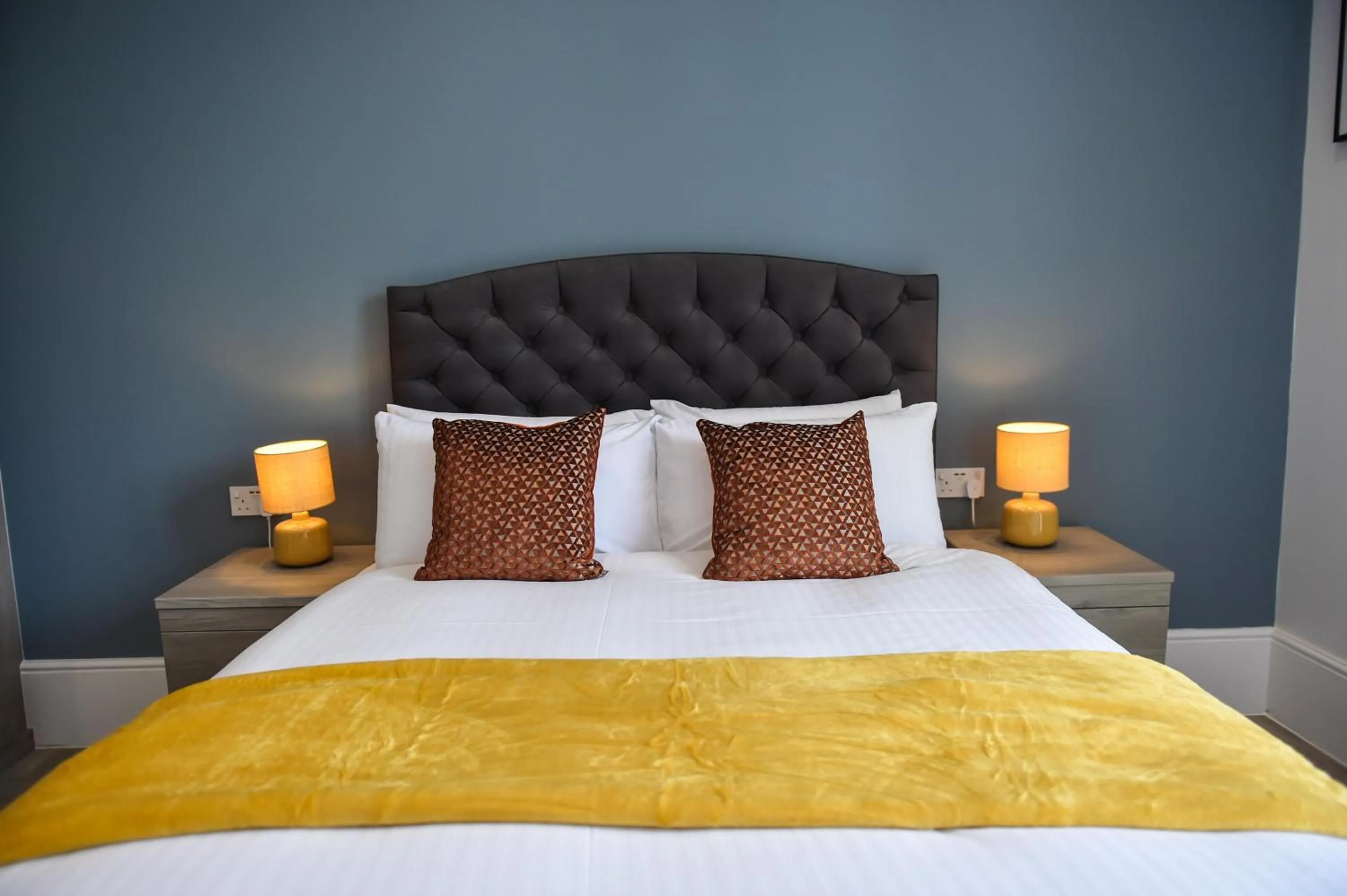 Photo of the whole room, Bed in Victoria Colonnade Aparthotel