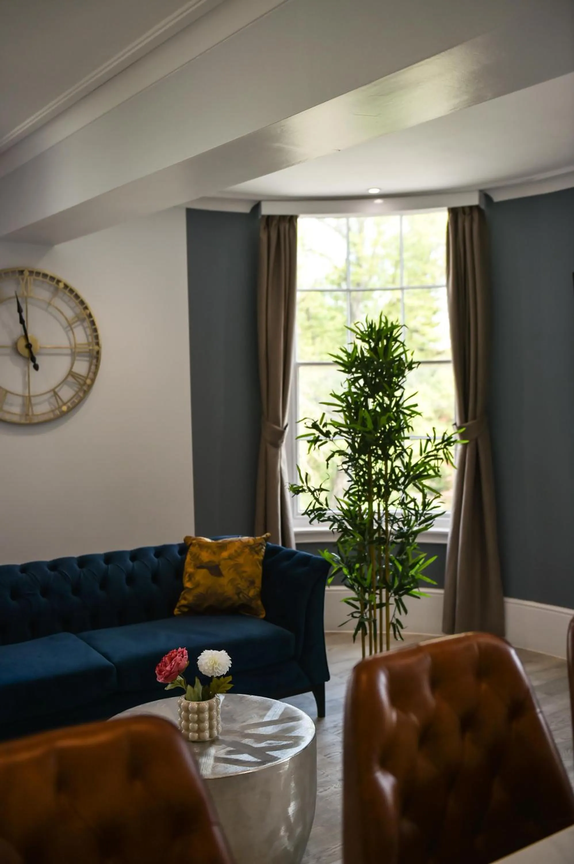 Seating area in Victoria Colonnade Aparthotel