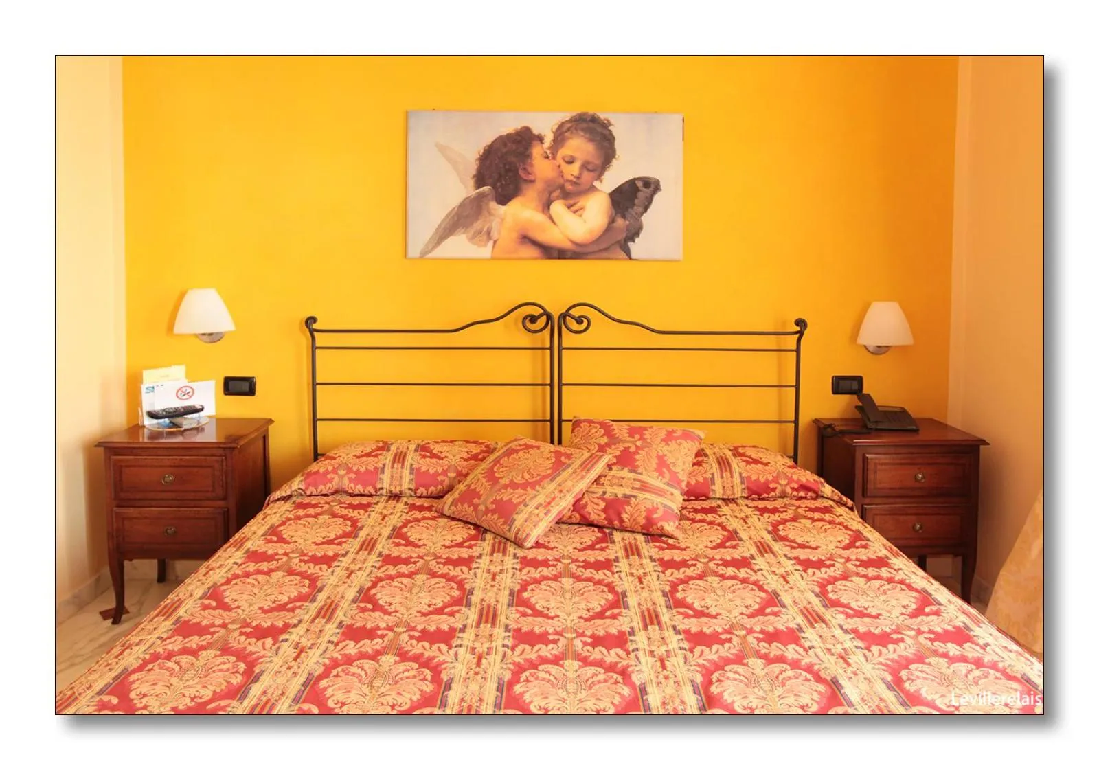 Bed in Le Ville Relais