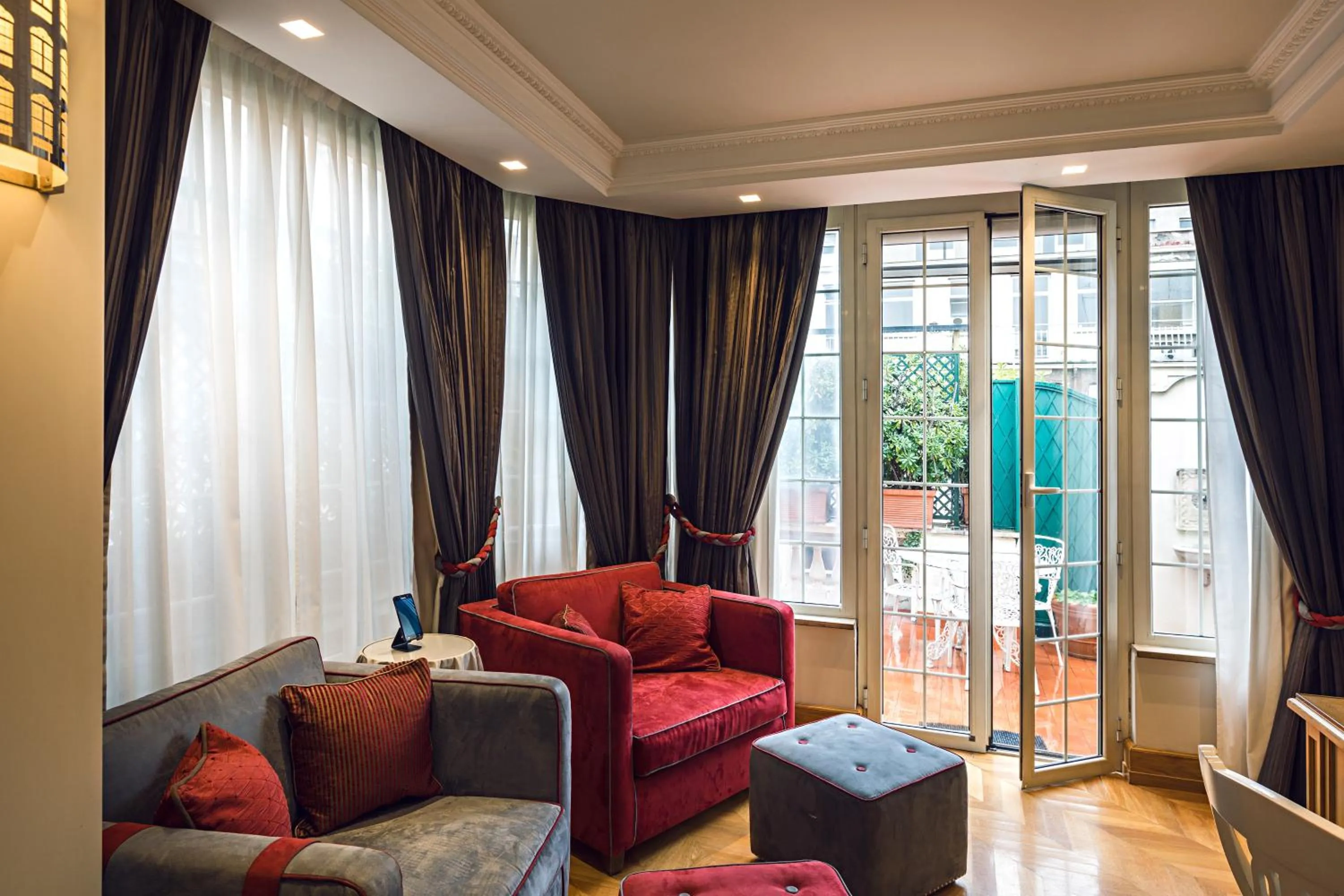 Balcony/Terrace in The Britannia Hotel