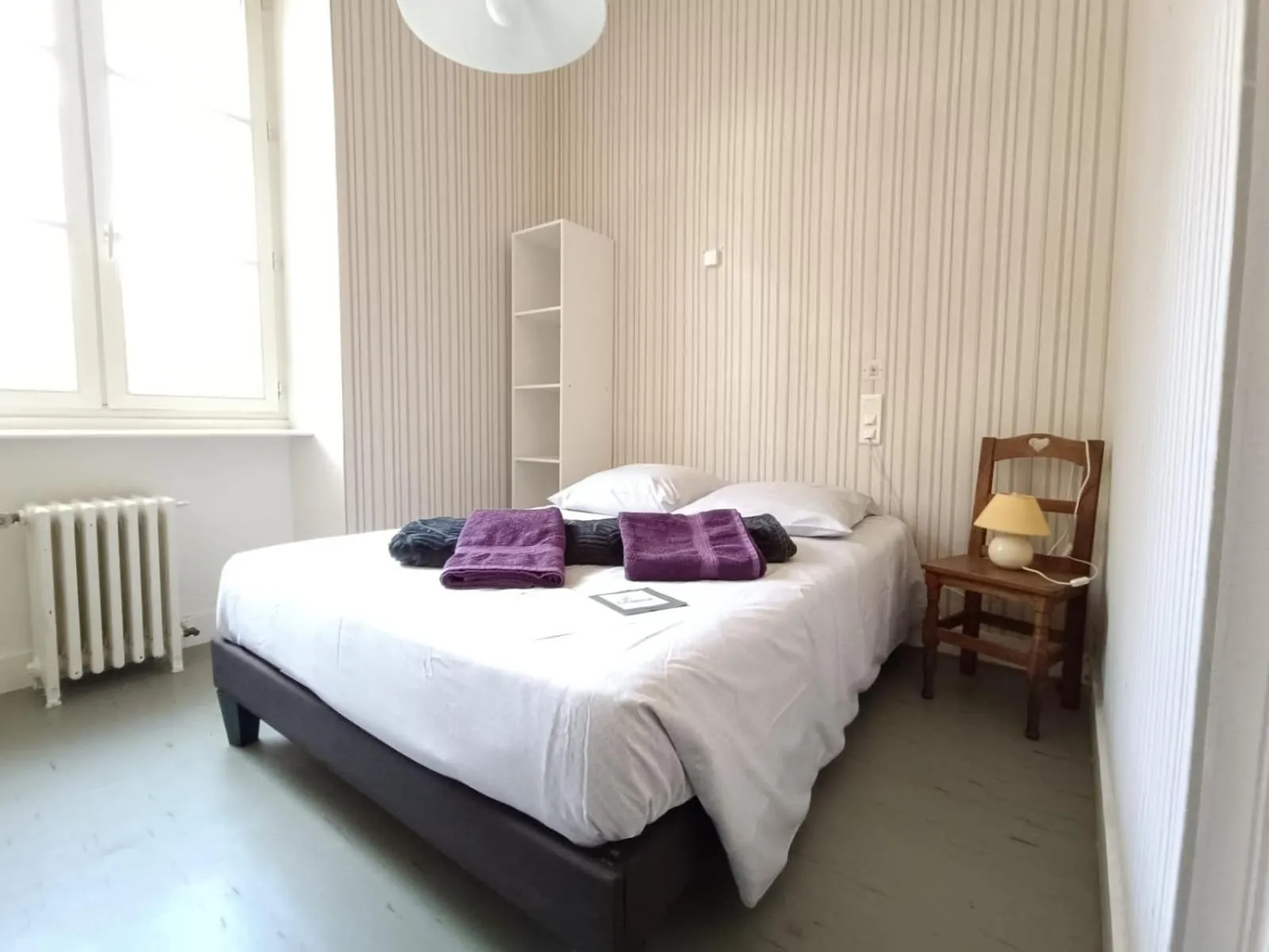 Photo of the whole room, Bed in Gîte d'étape et de groupe du Clos Saint Roch