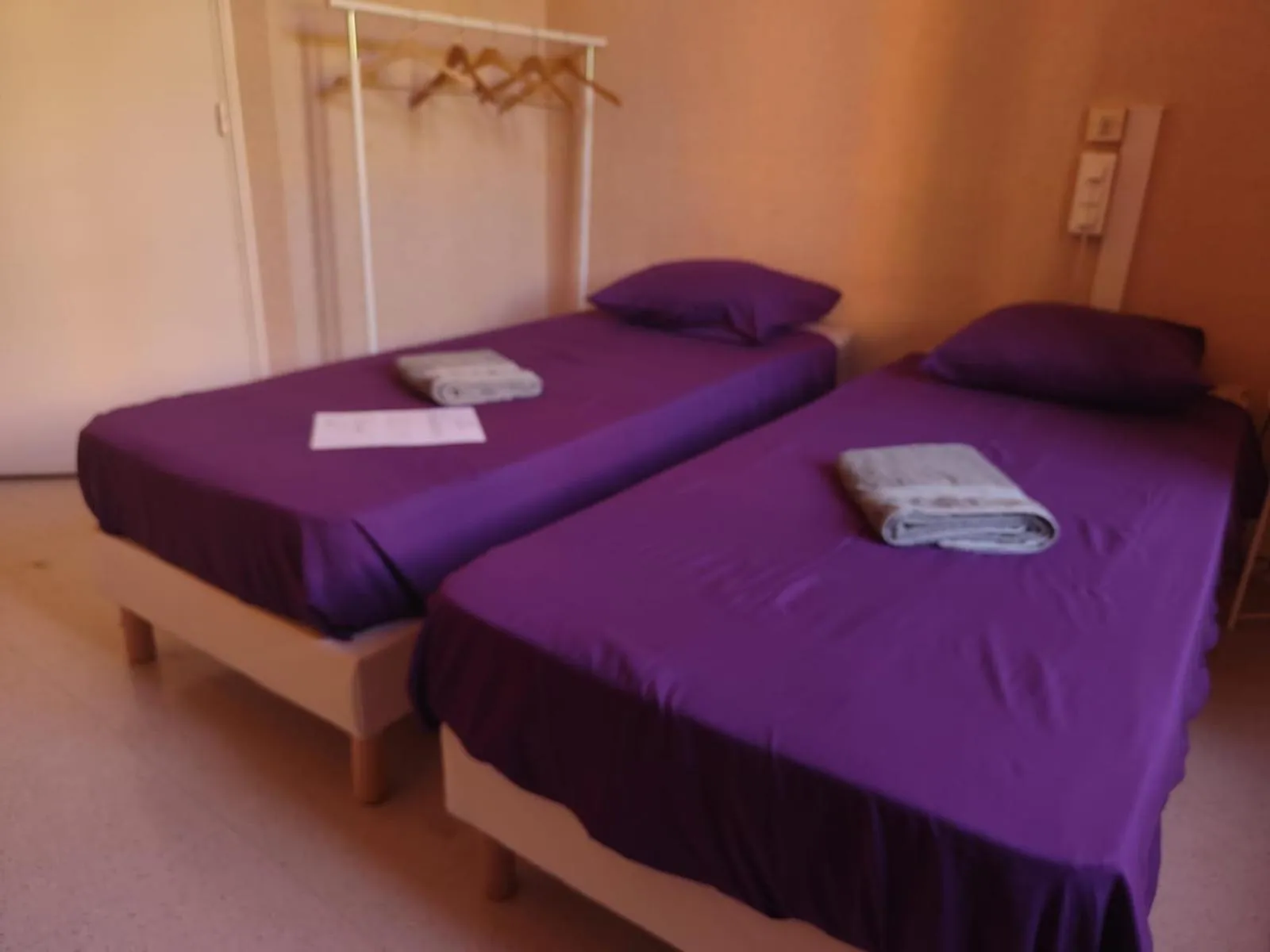 Bed in Gîte d'étape et de groupe du Clos Saint Roch