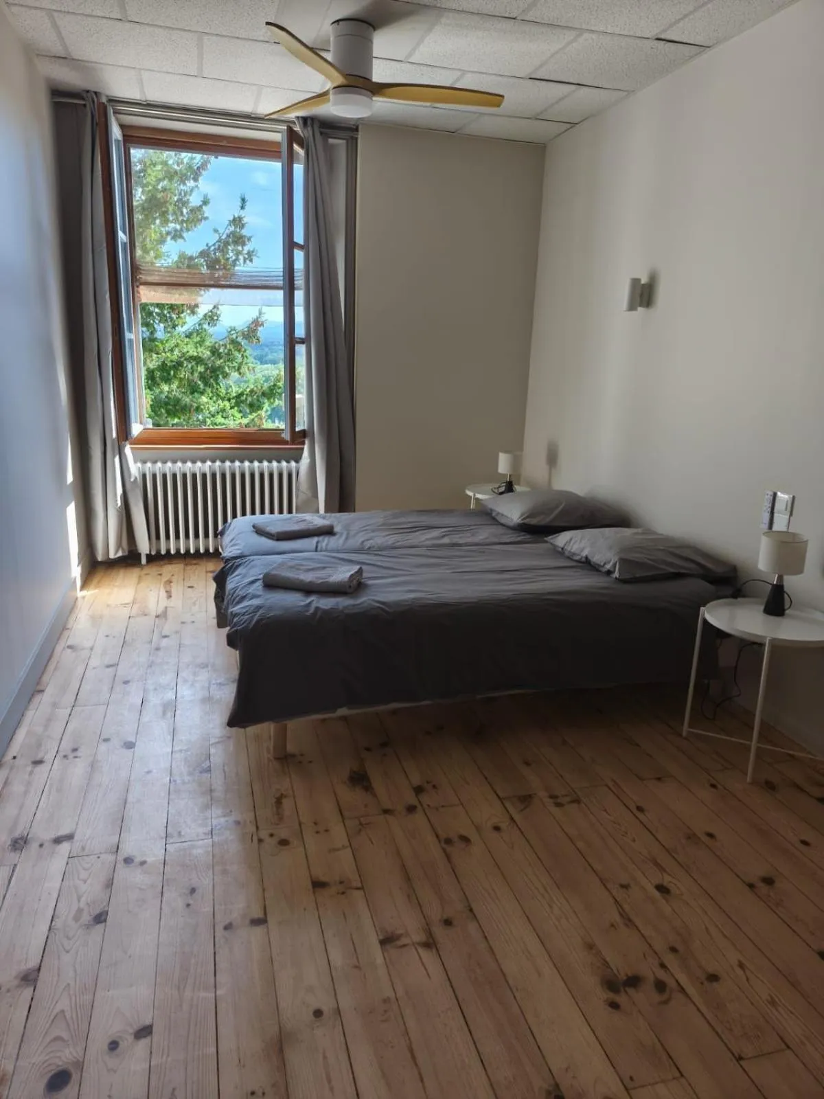 Bed in Gîte d'étape et de groupe du Clos Saint Roch