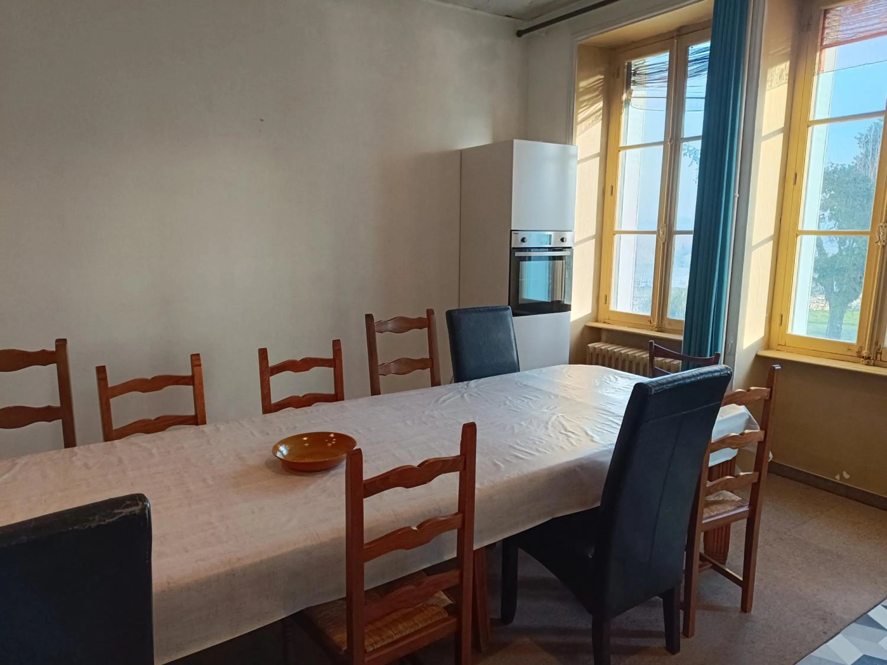 Communal kitchen in Gîte d'étape et de groupe du Clos Saint Roch