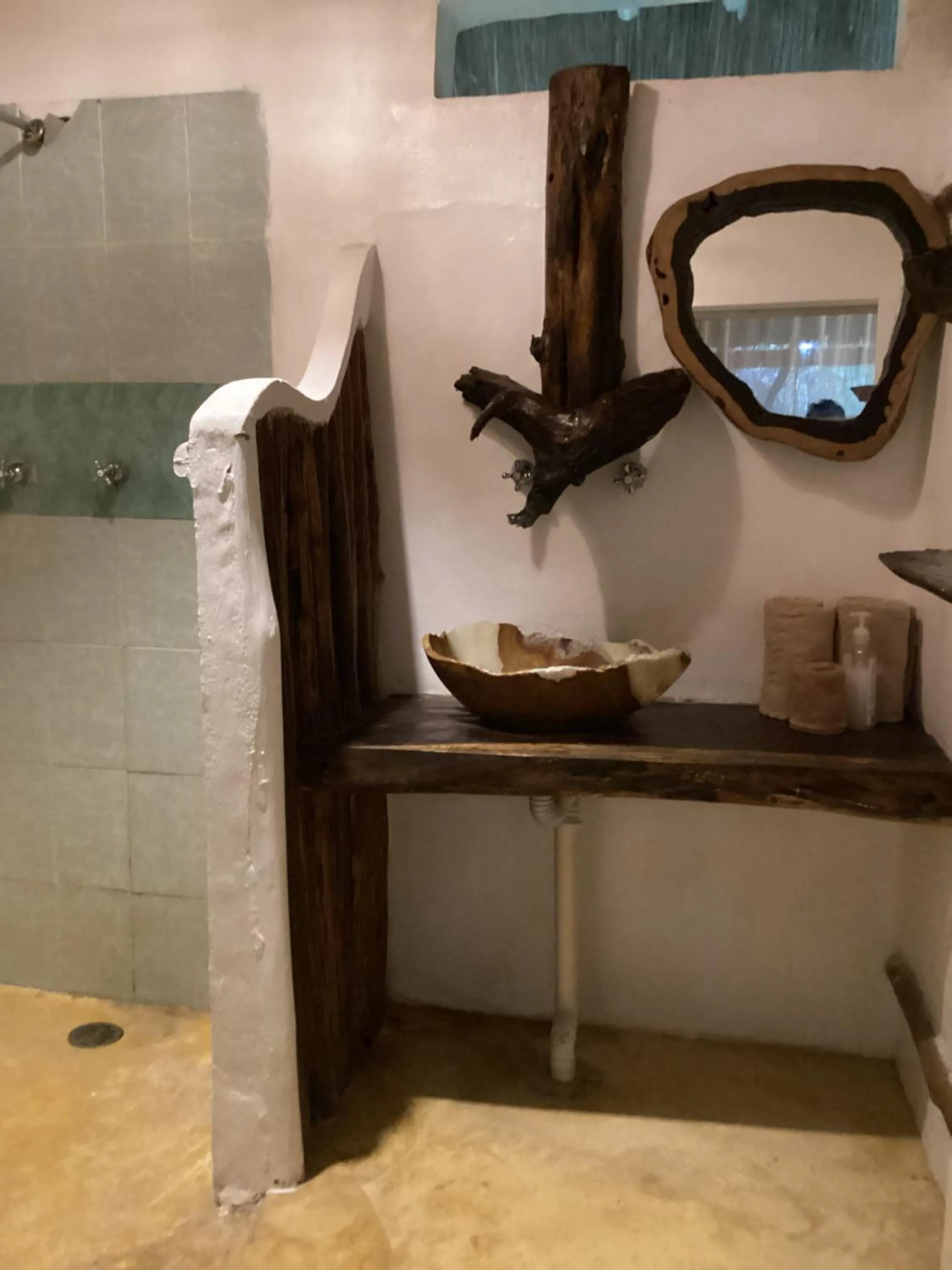 Bathroom in Yaxchen Tulum Cabañas & Cenote