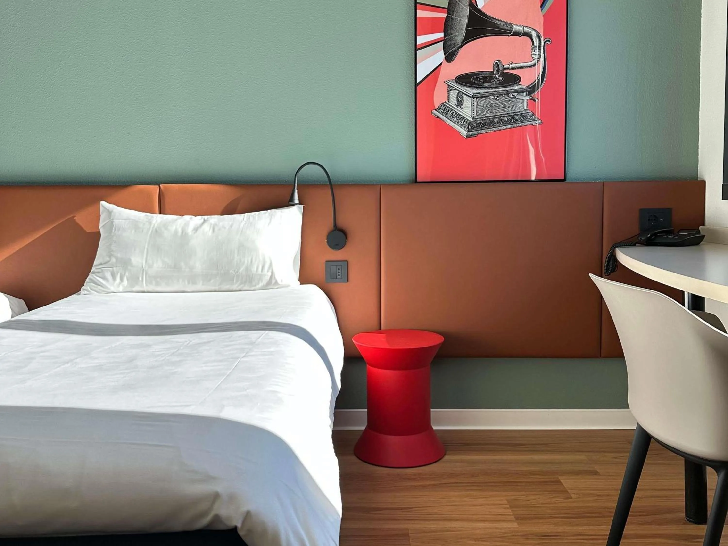 Bedroom, Bed in Ibis Roma Fiera