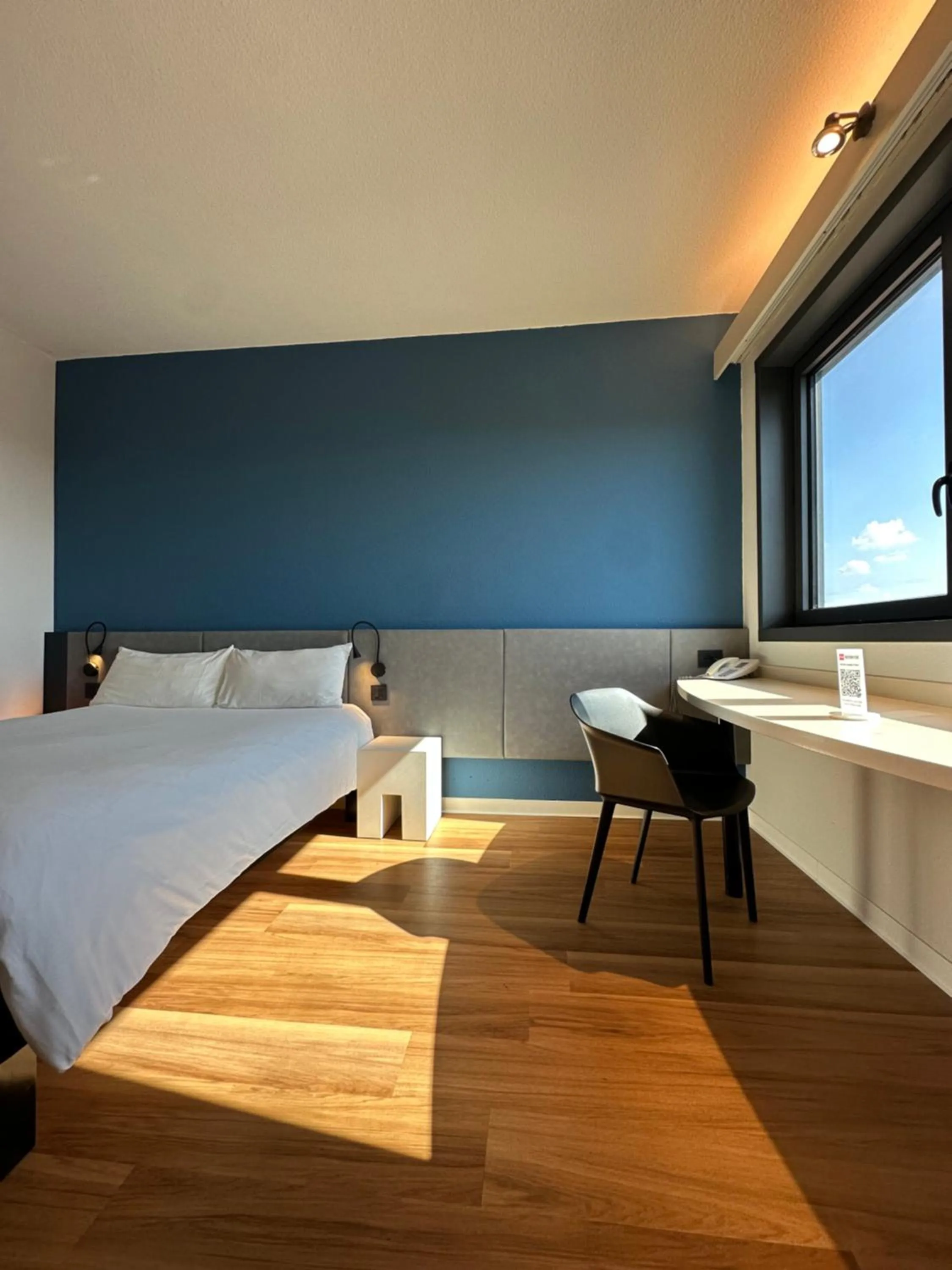 Bedroom, Bed in Ibis Roma Fiera