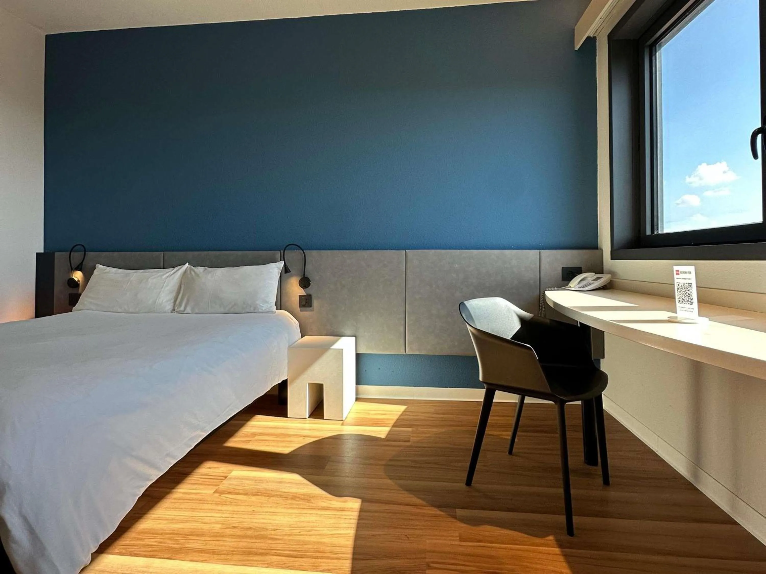 Bedroom, Bed in Ibis Roma Fiera