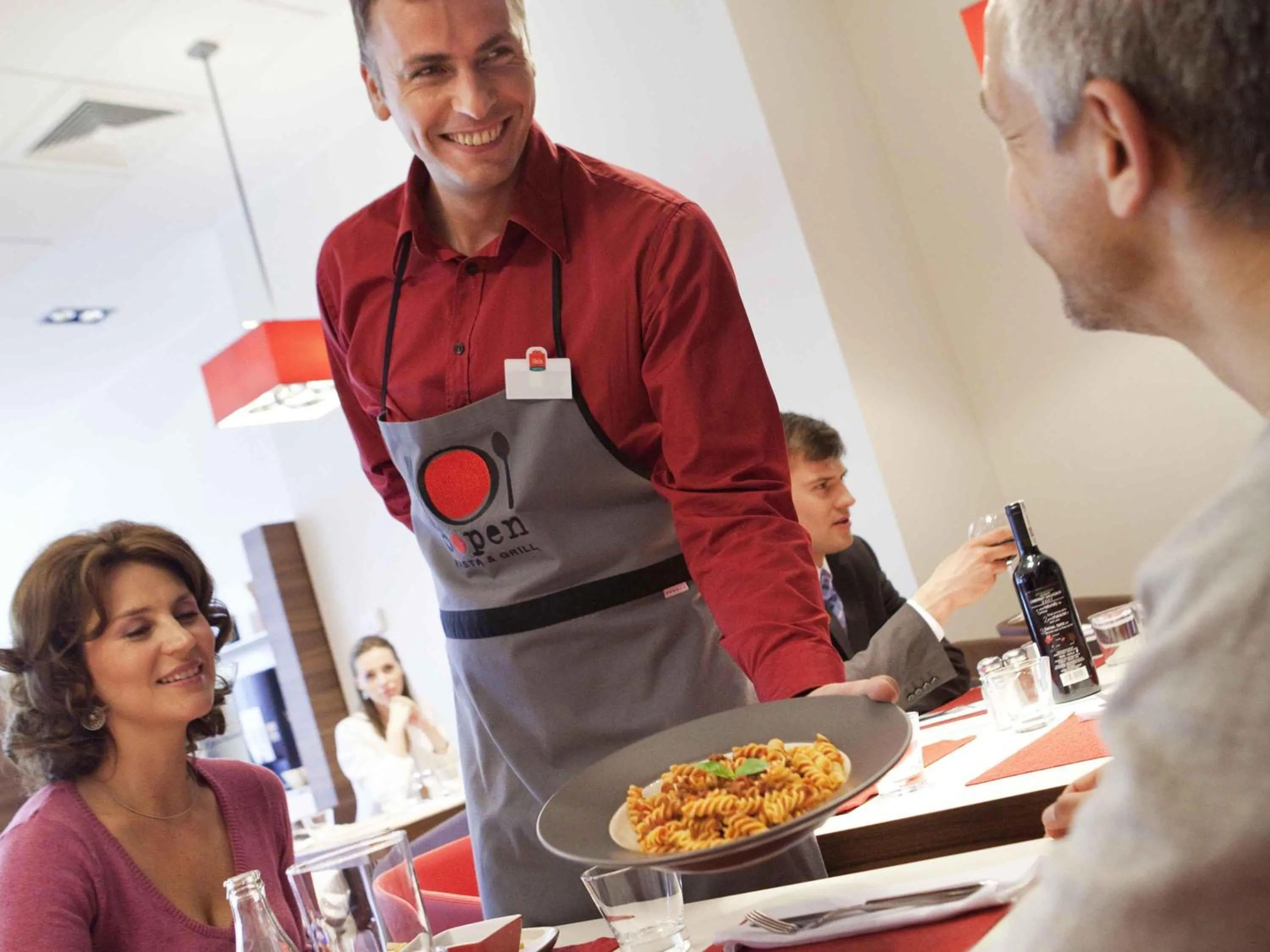 Restaurant/places to eat in Ibis Roma Fiera