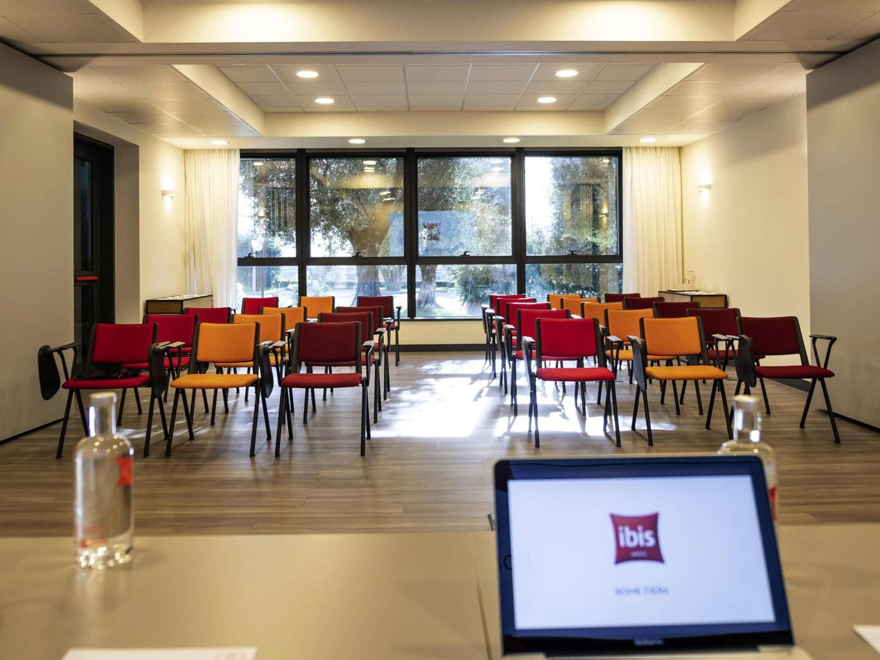 Meeting/conference room in Ibis Roma Fiera