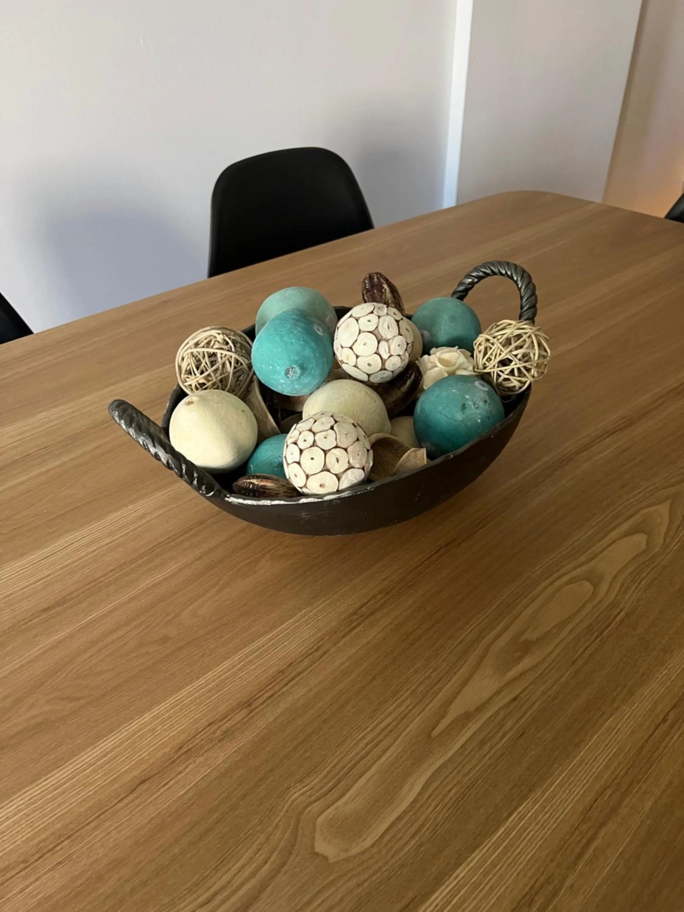 Dining area in Downtown Norfolk Loft