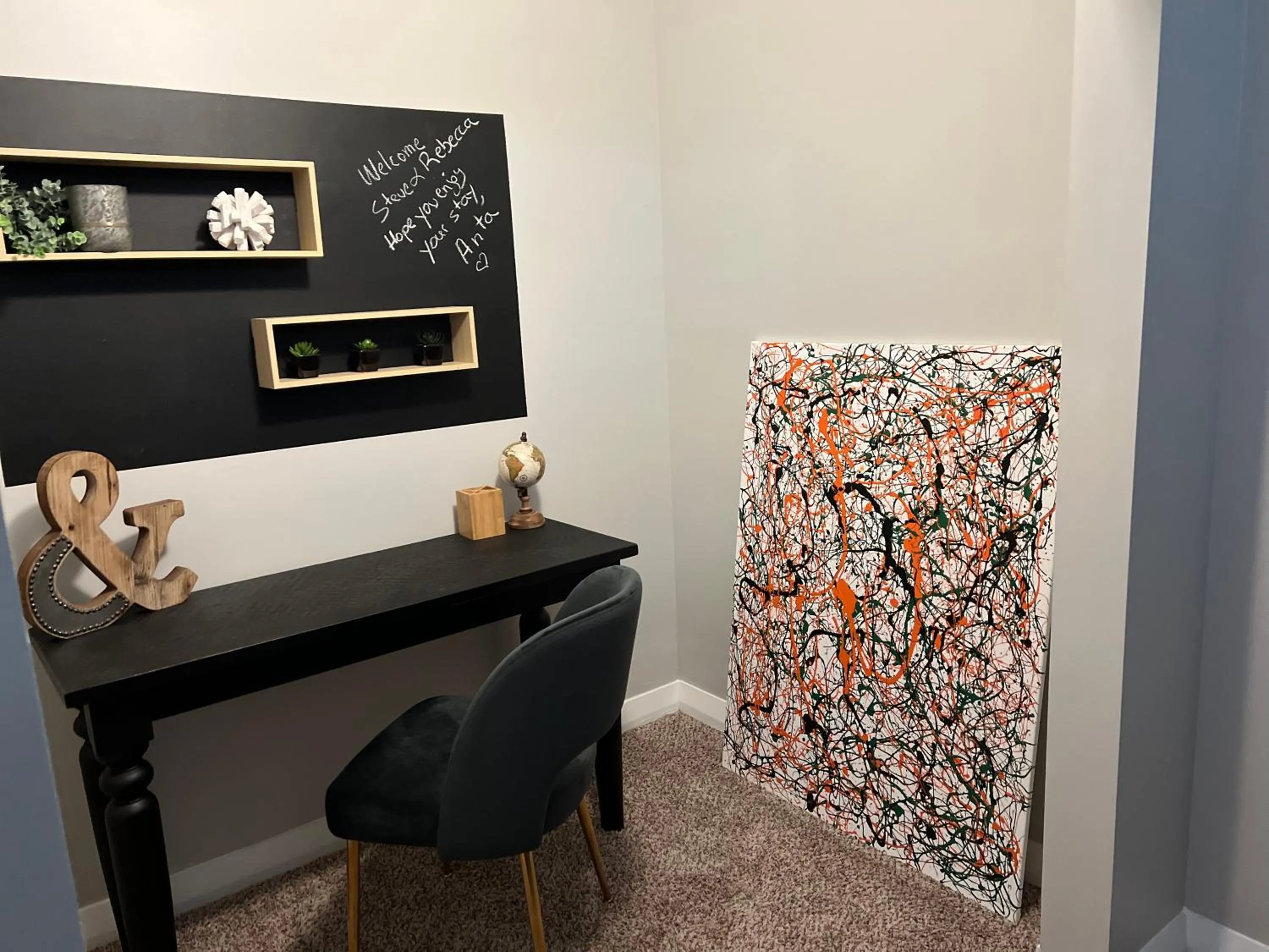 Business facilities in Downtown Norfolk Loft