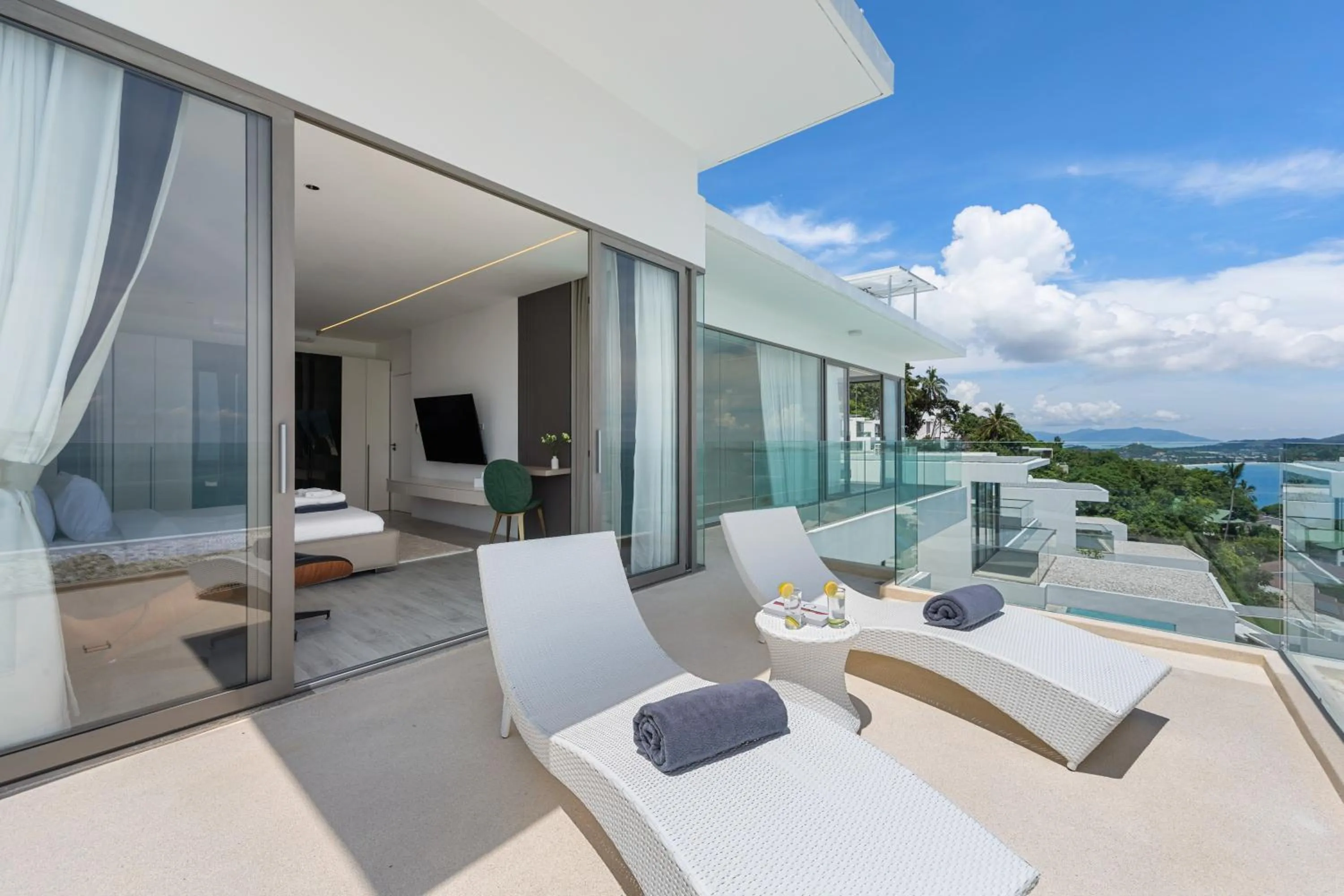 Balcony/Terrace in Villa The Wave 2 Residence