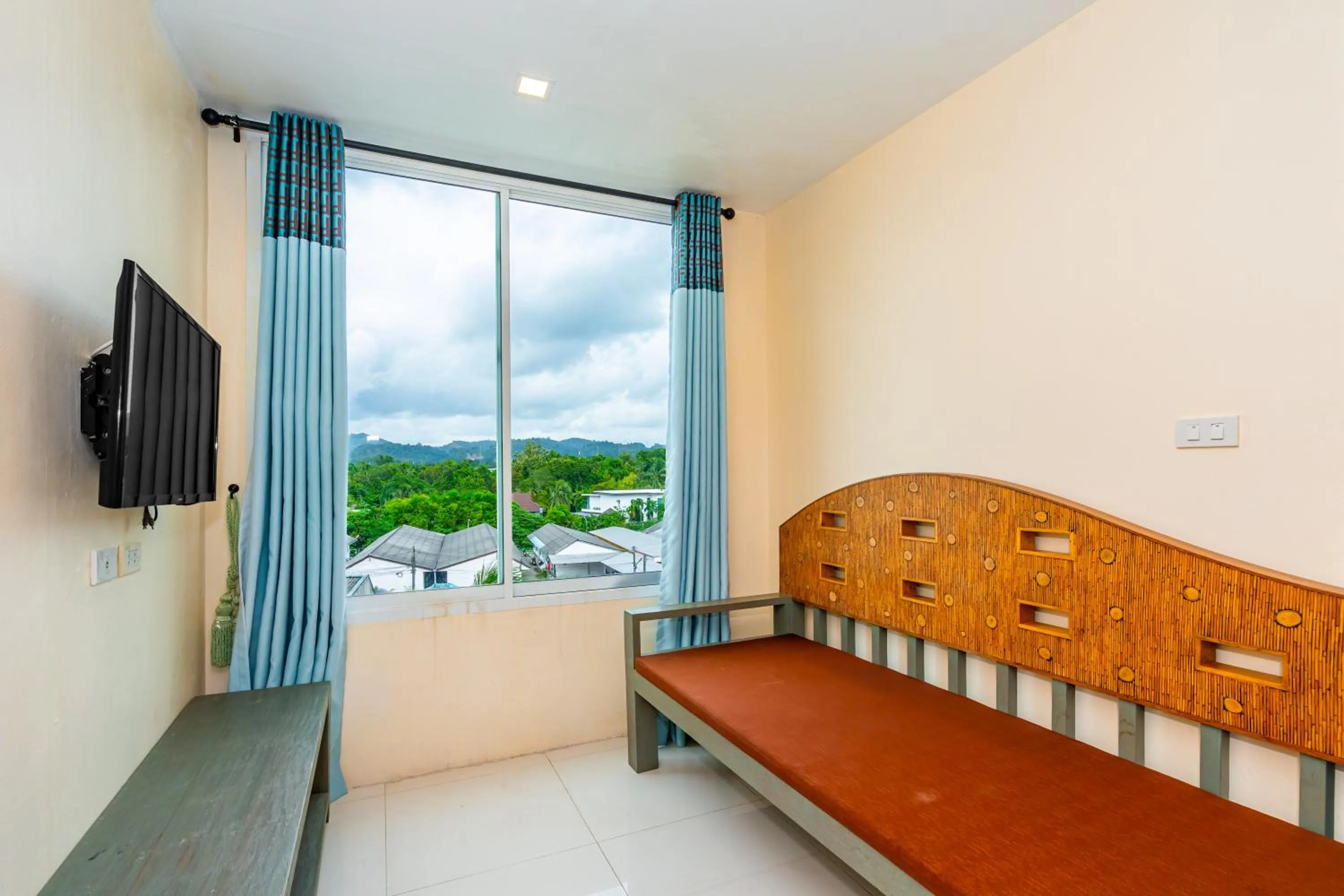 TV and multimedia, Bed in The Cheetar Hotel