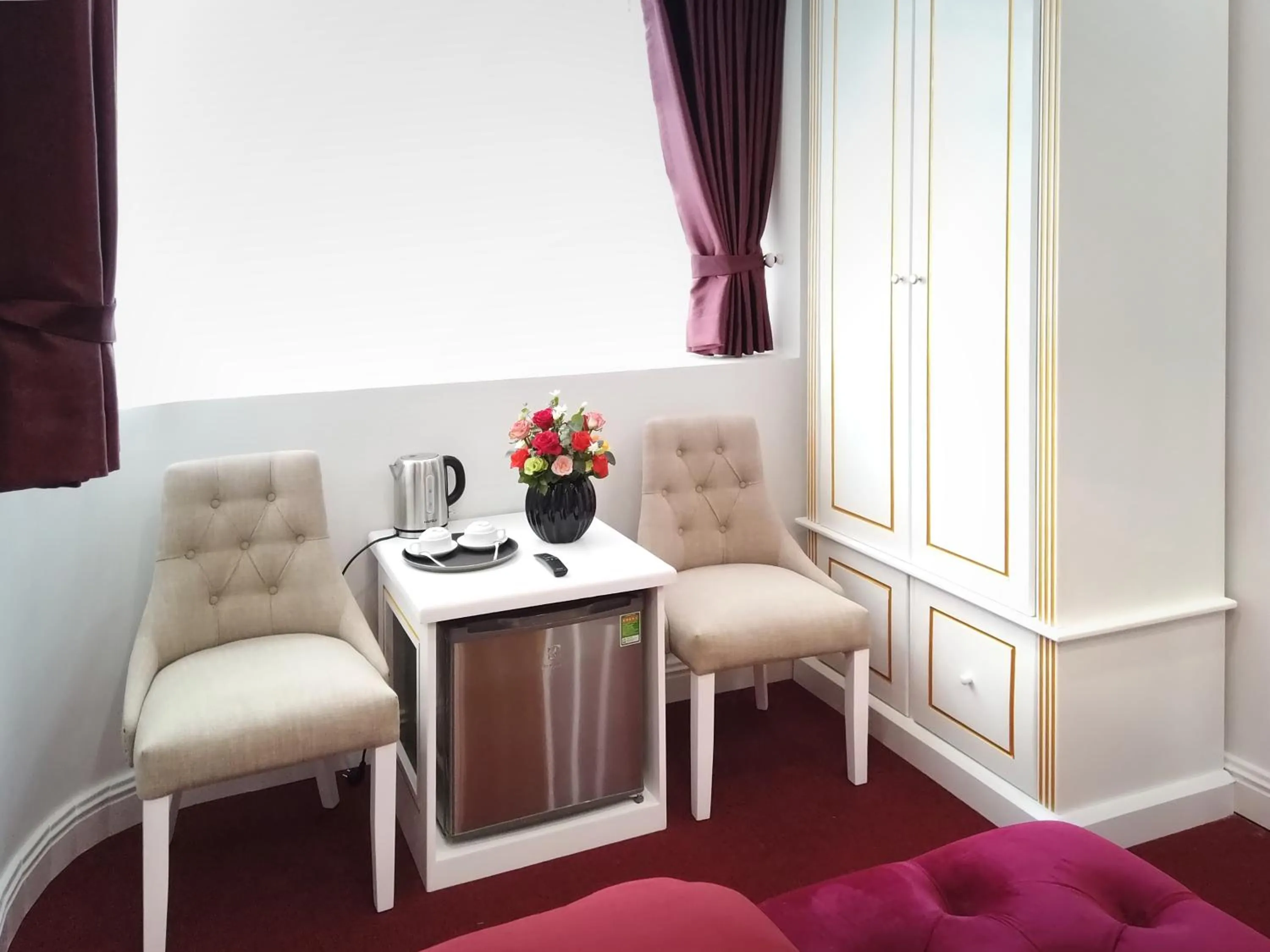 Communal lounge/ TV room in Free Style Hotel Dalat