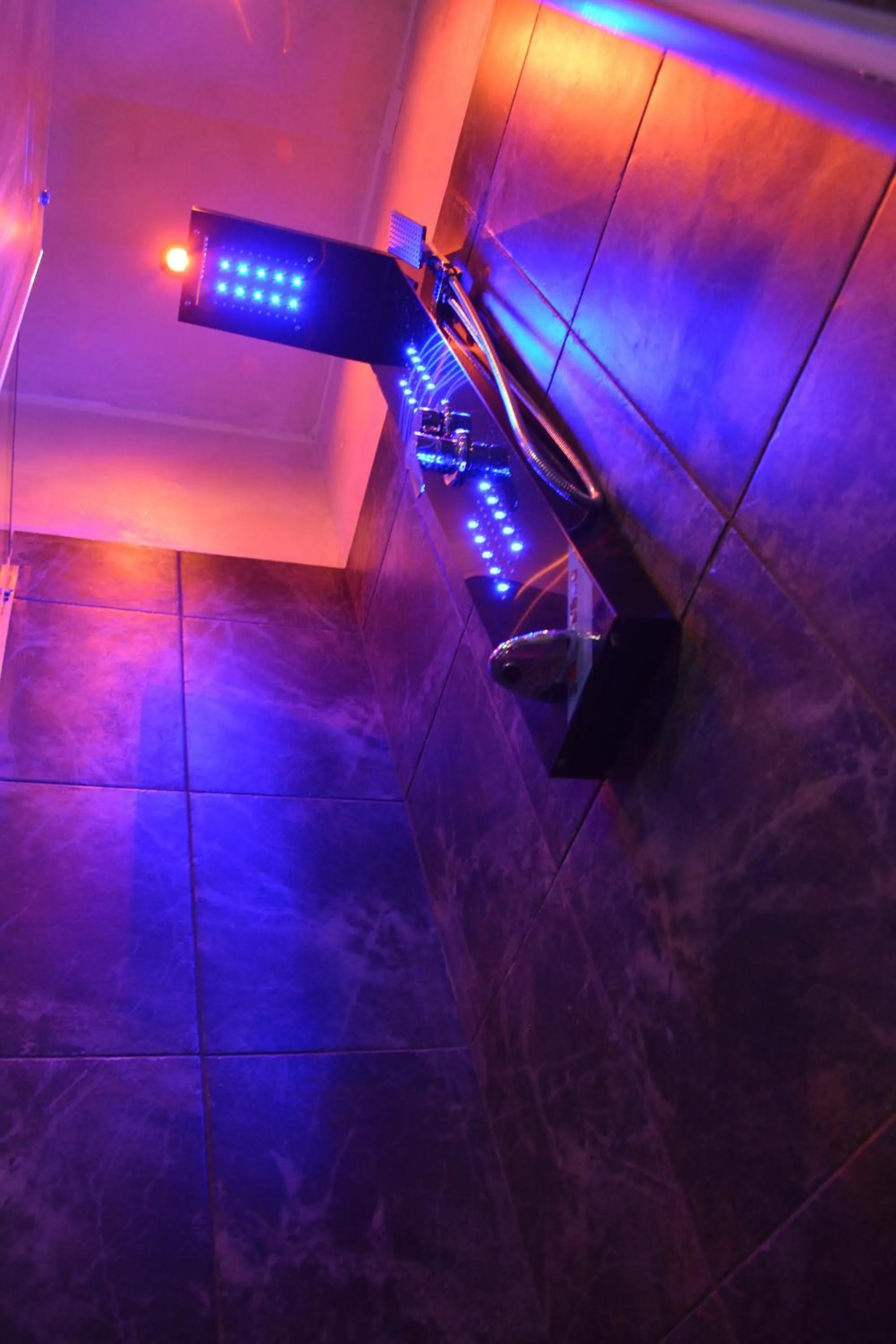 Shower in B&B Villa Maracujà