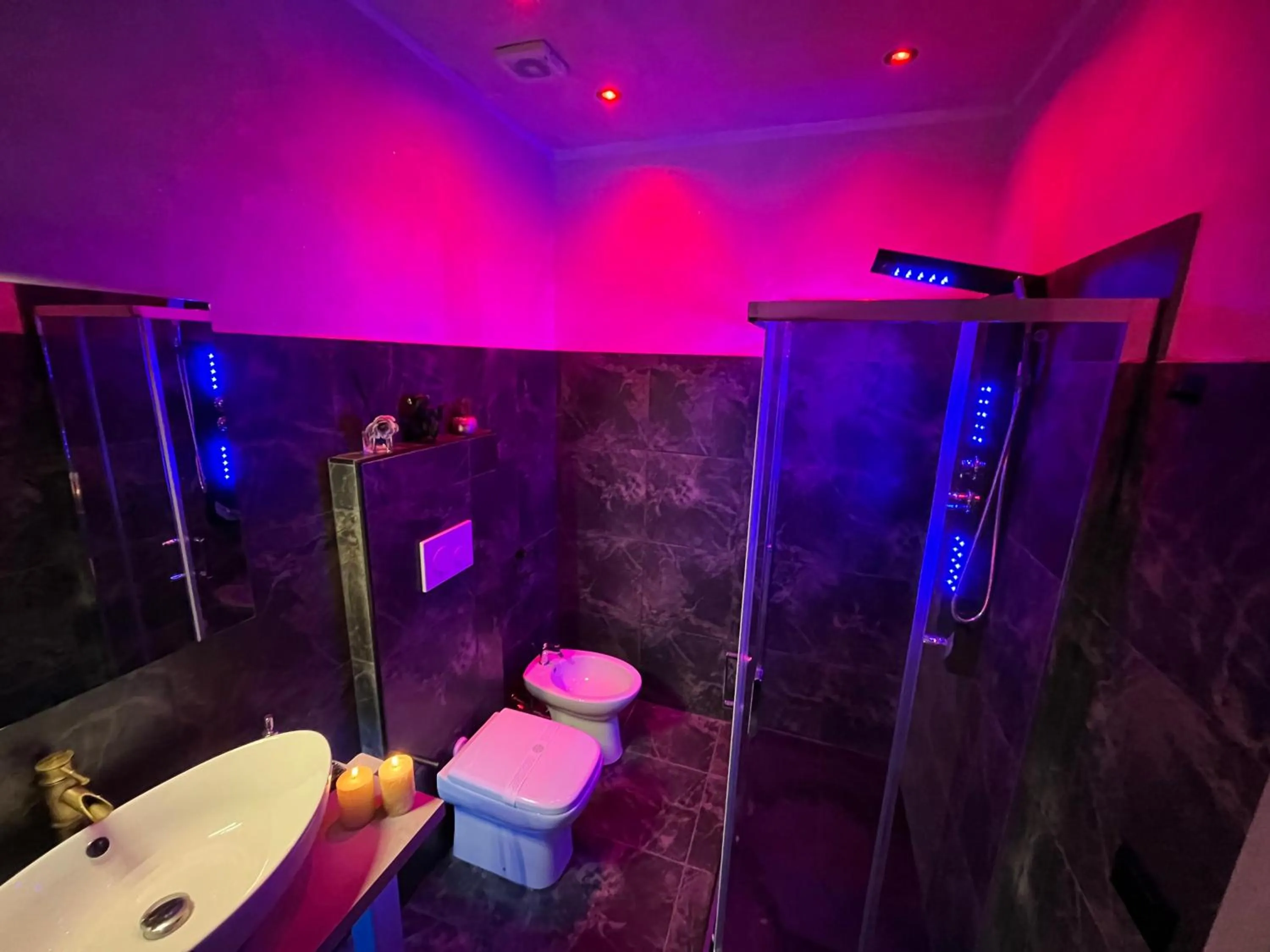 Shower in B&B Villa Maracujà