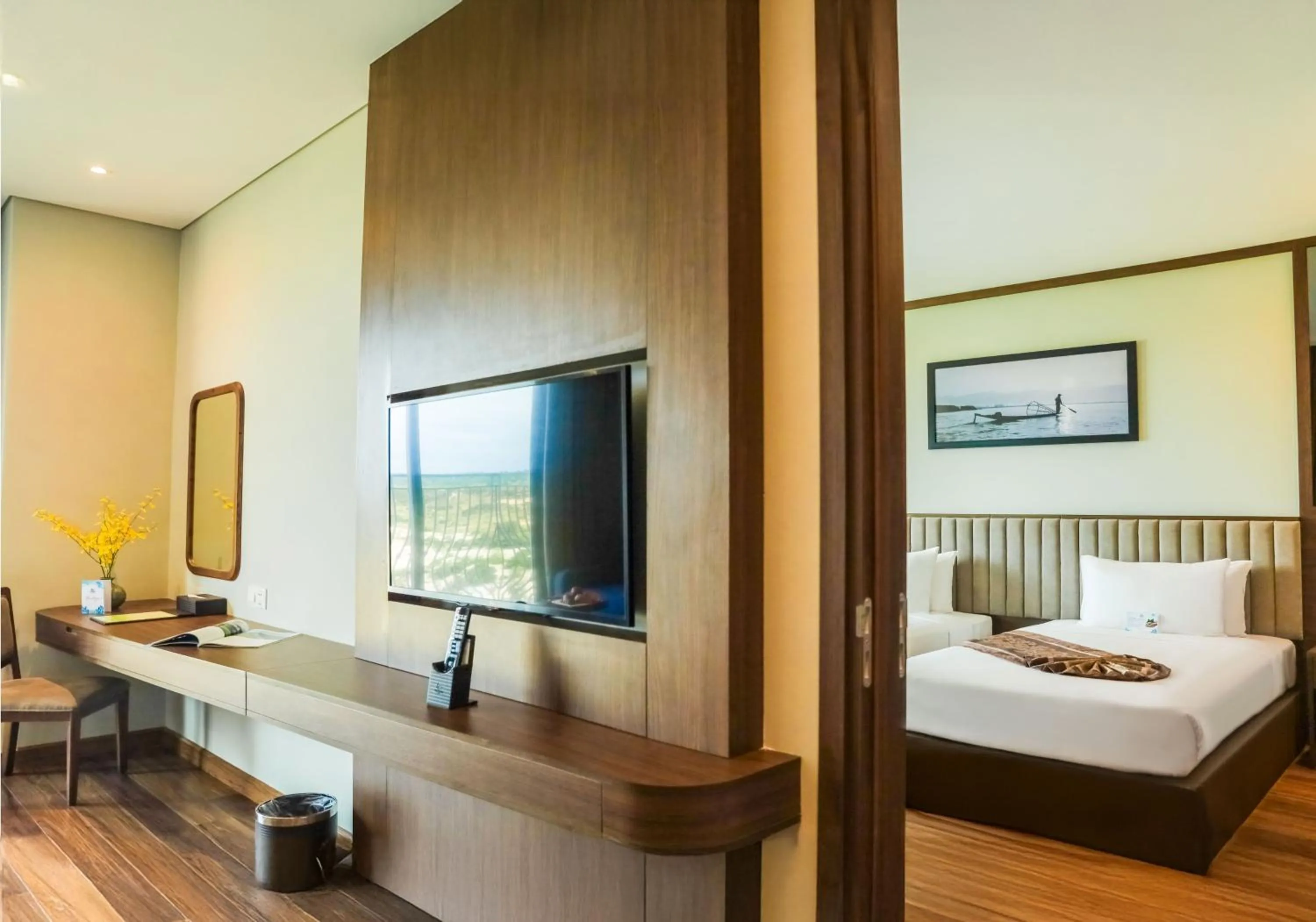 TV and multimedia, Bed in Vipol Mui Ne Hotel & Spa