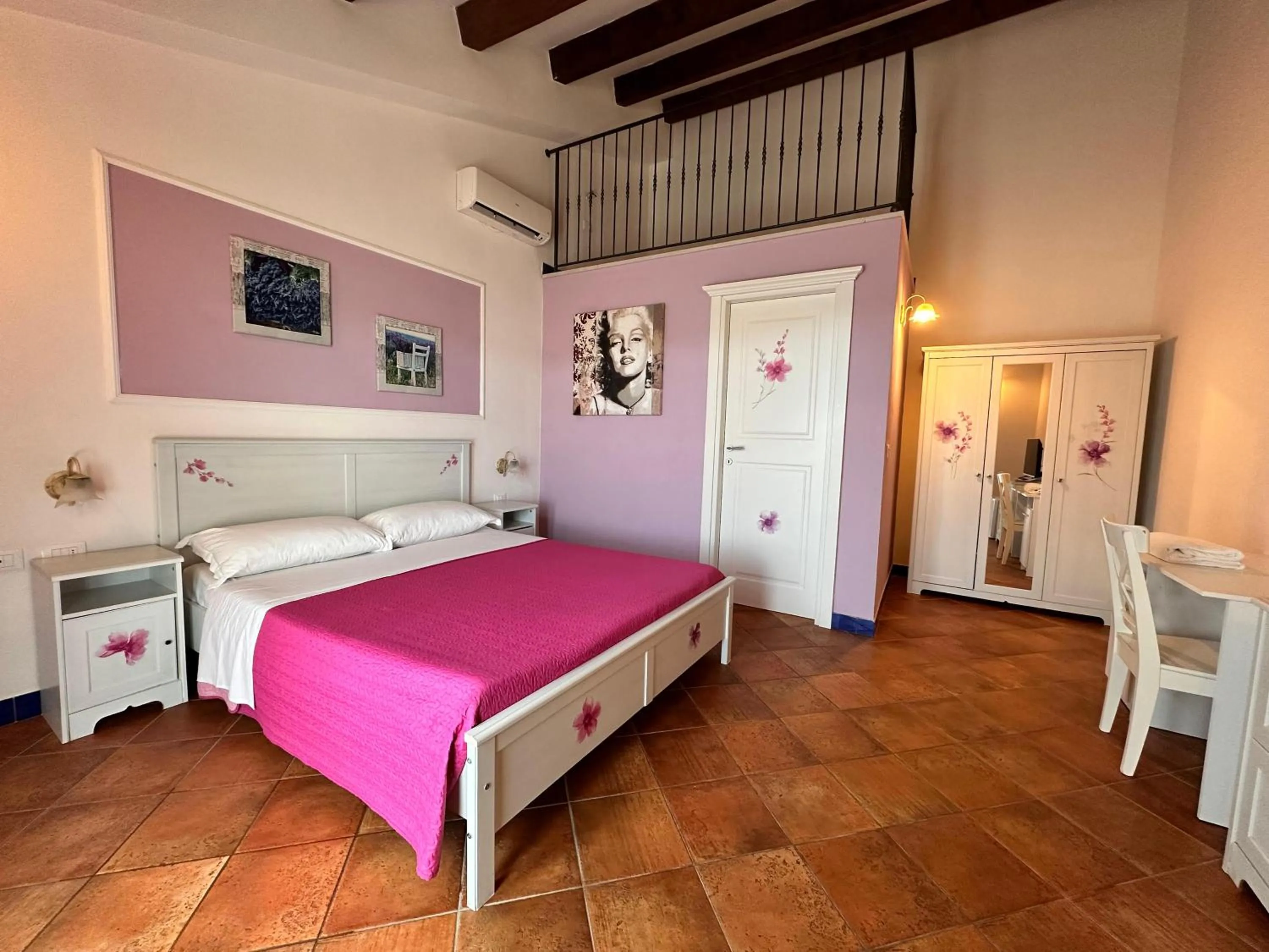 Bedroom in Al Palmento Cruillas