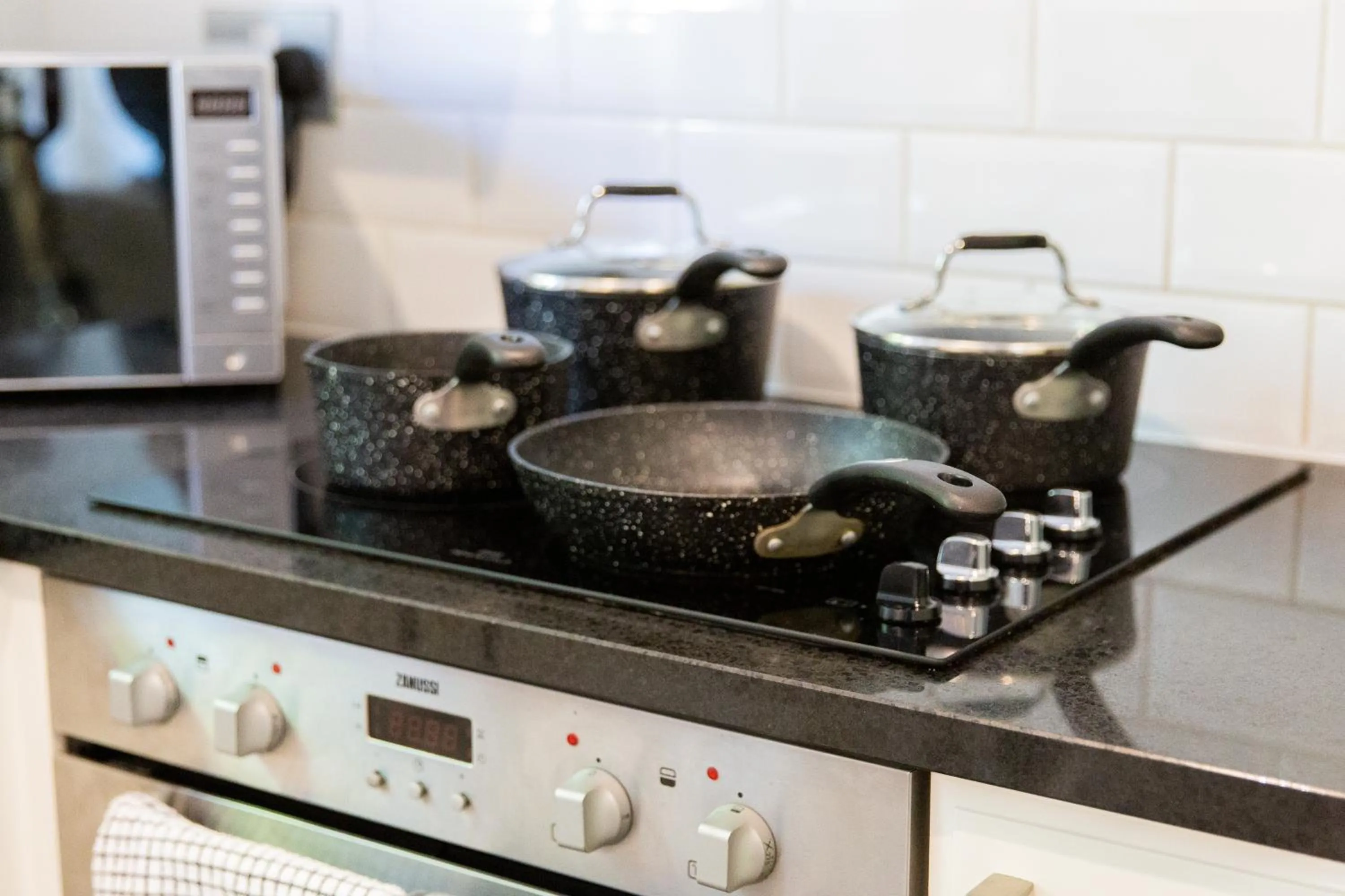 Kitchen or kitchenette in Velvet 2-bedroom apartment, Brewery Road, Hoddesdon