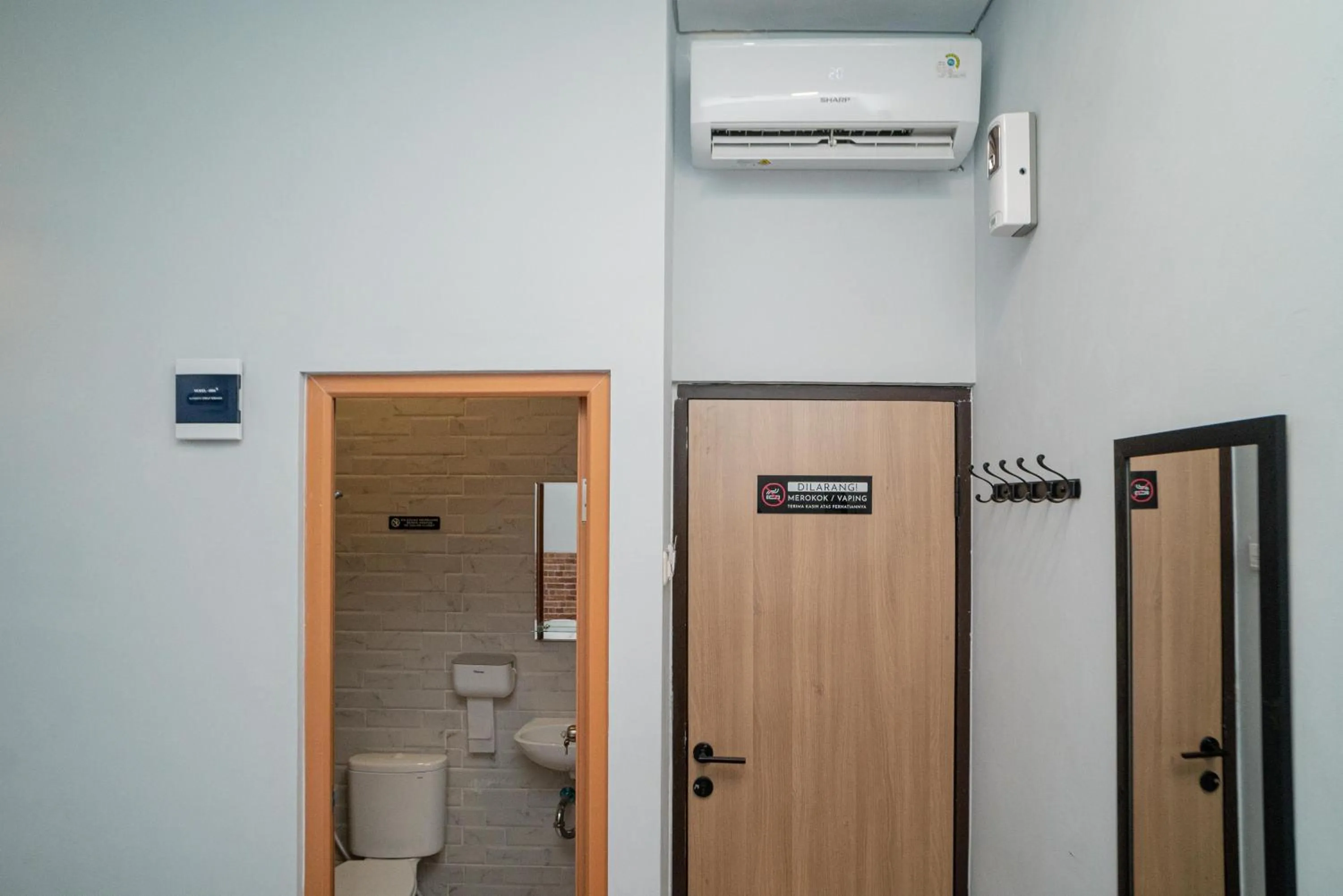 RedDoorz at Golden Averis Cibuluh Bogor