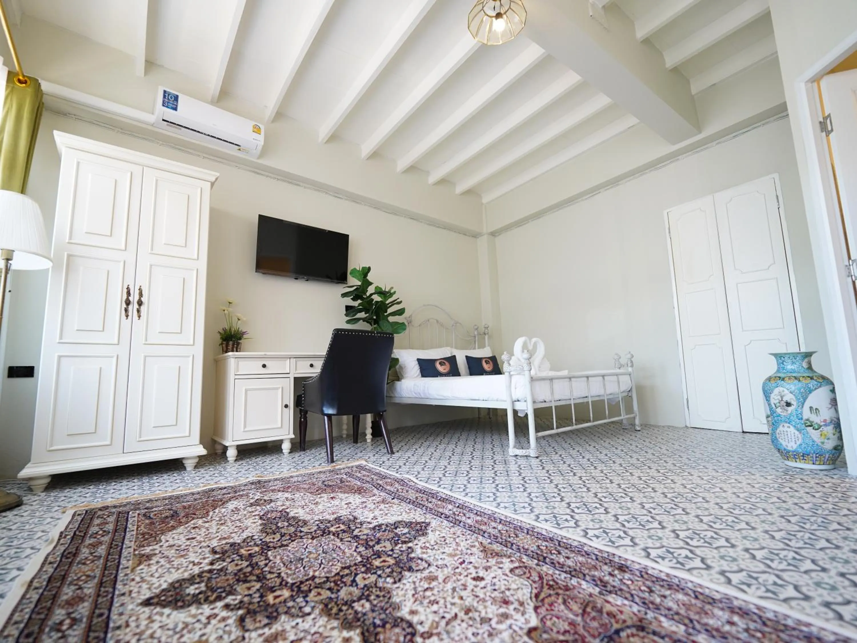 View (from property/room) in 2499 Heritage Chinatown Bangkok Hotel By RoomQuest