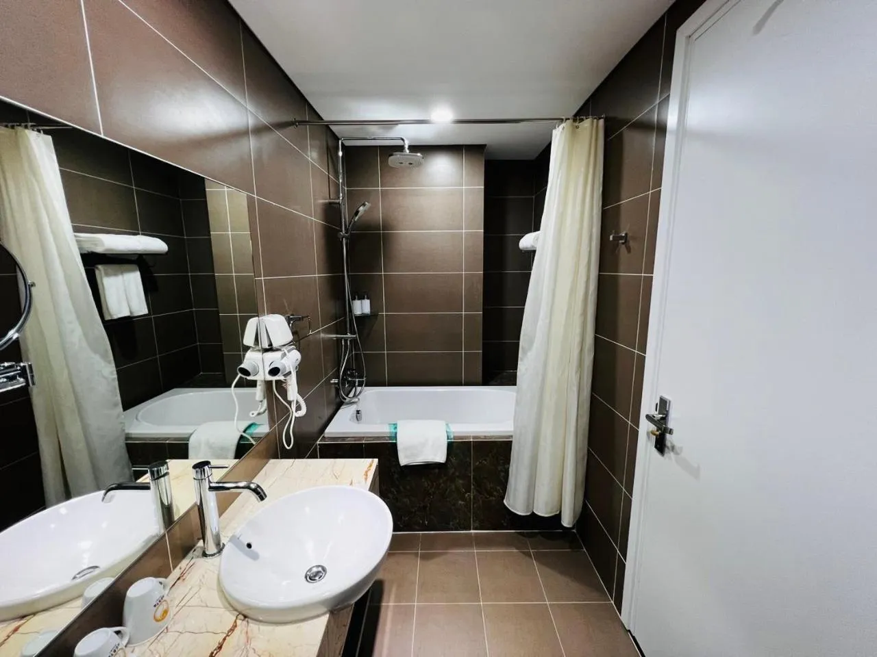 Bathroom in Nesta - The Grand Hao Nam