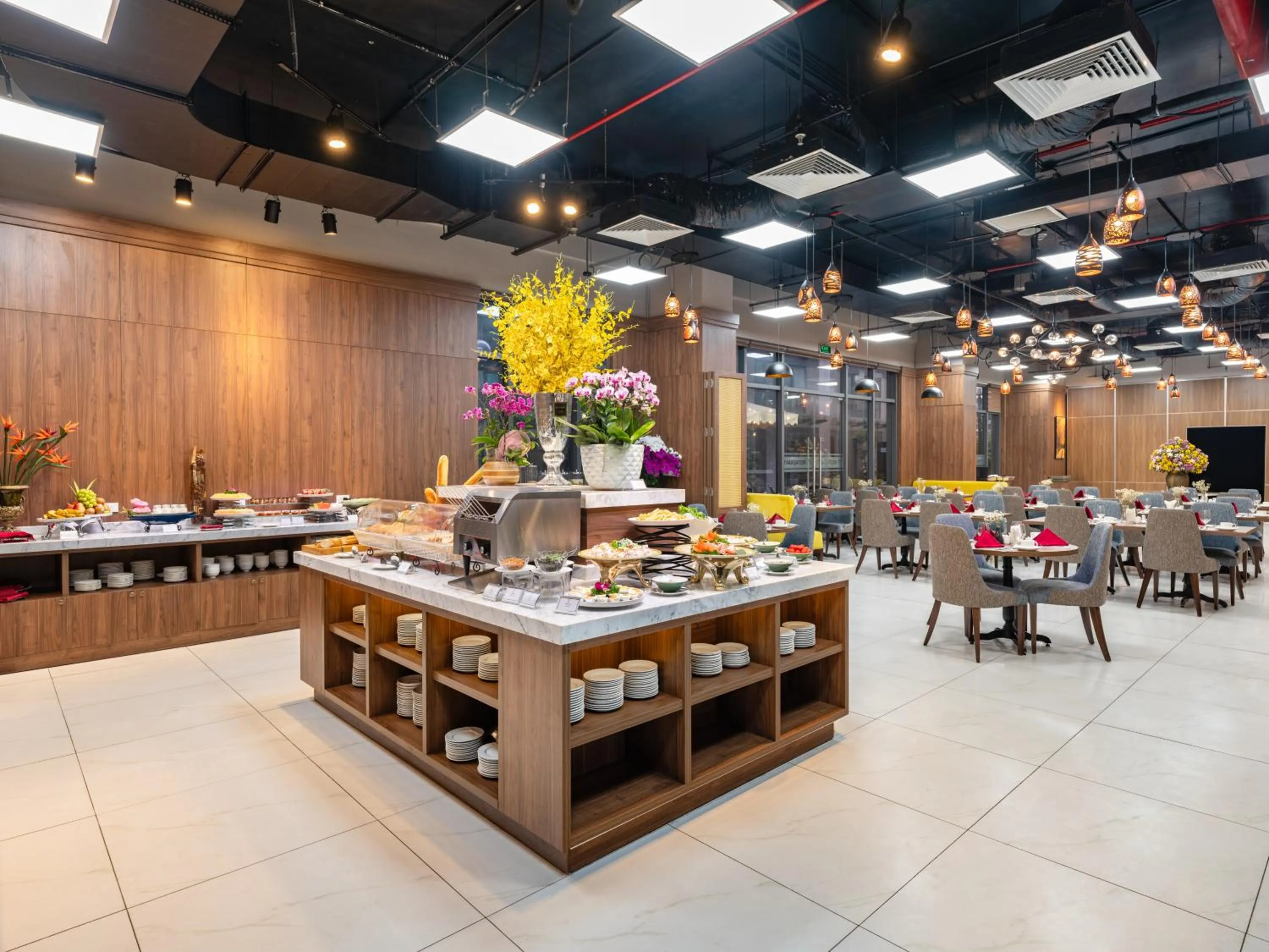 Breakfast in Nesta - The Grand Hao Nam